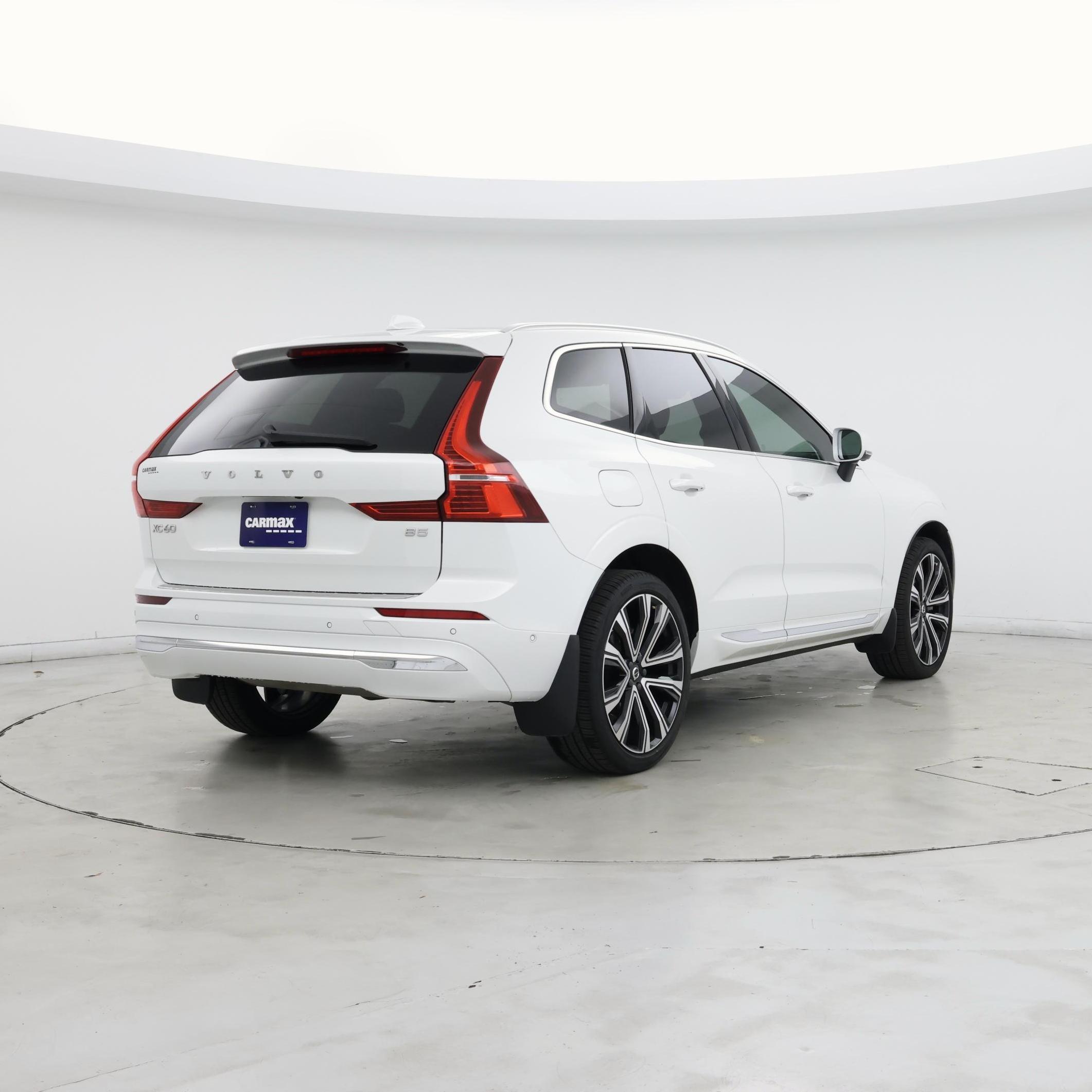 Thumbnail: 2023 Volvo XC60 - 8