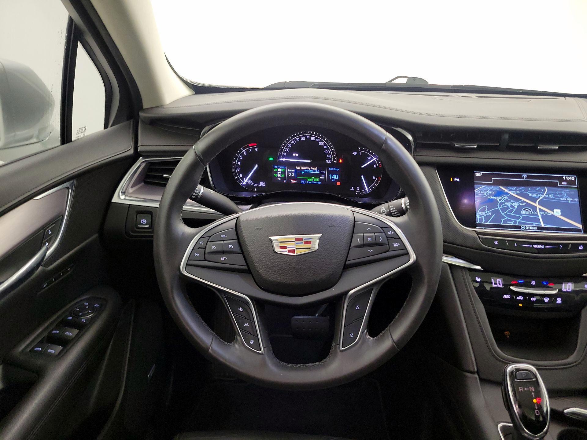 Thumbnail: 2017 Cadillac XT5 - 10