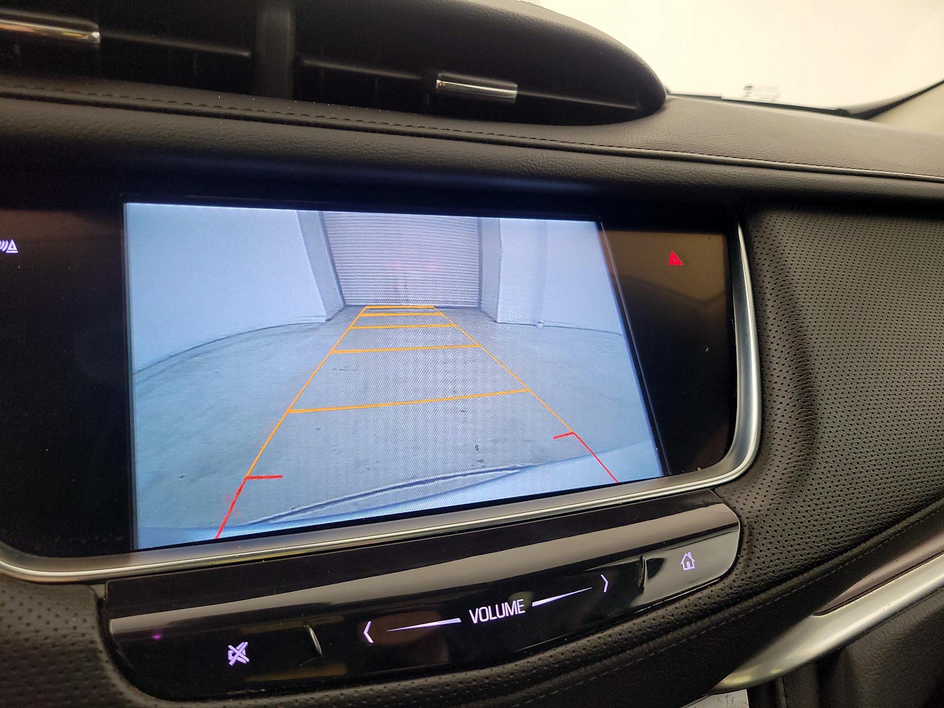 Thumbnail: 2017 Cadillac XT5 - 15