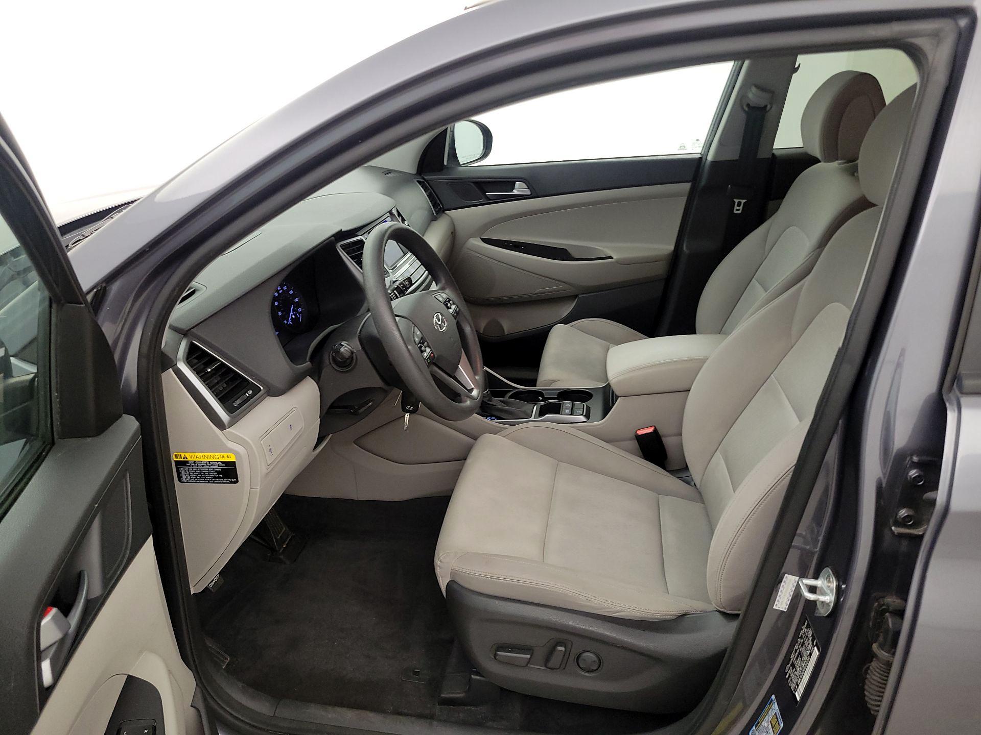 Thumbnail: 2016 Hyundai Tucson - 11