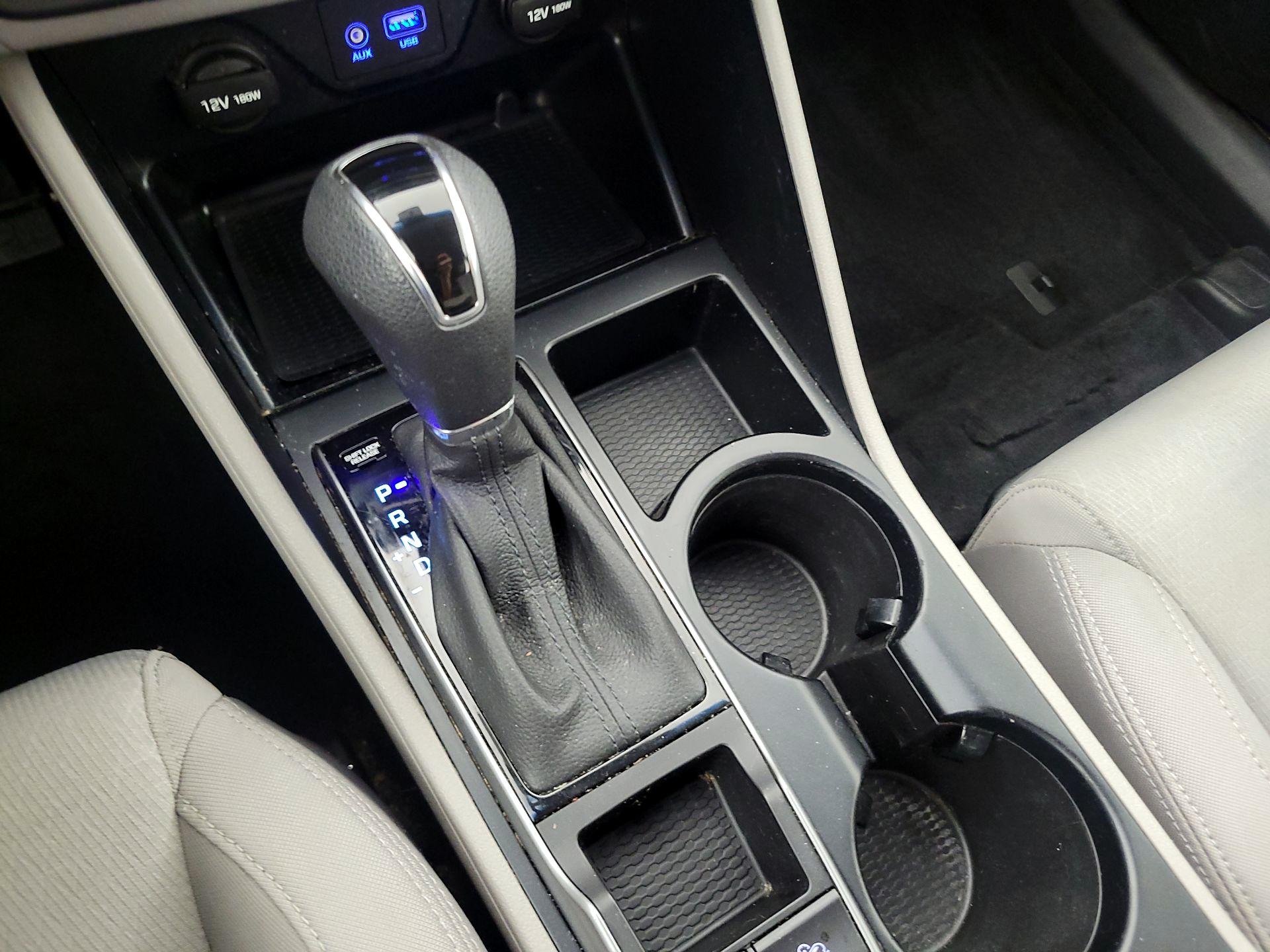 Thumbnail: 2016 Hyundai Tucson - 17