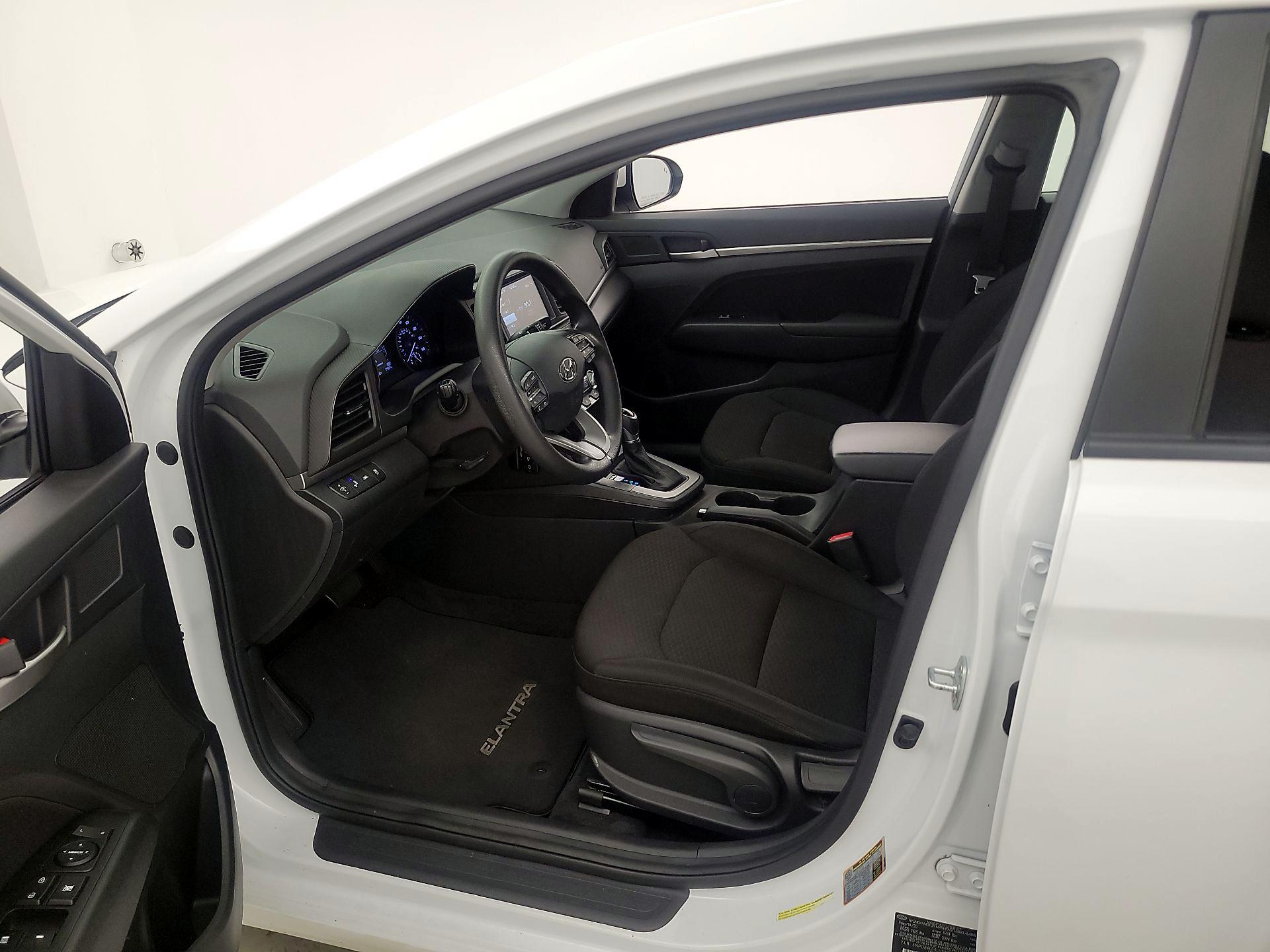 Thumbnail: 2020 Hyundai Elantra - 11