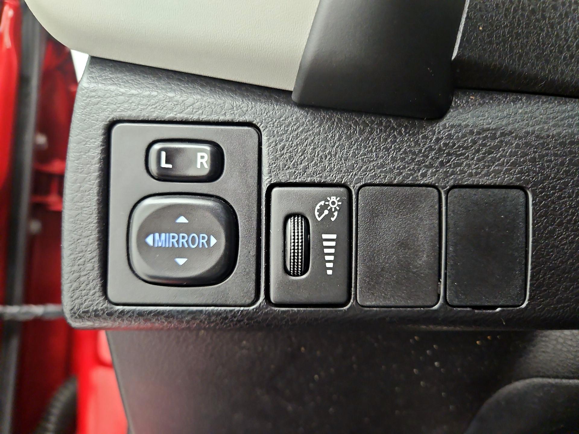 Thumbnail: 2017 Toyota Corolla - 13