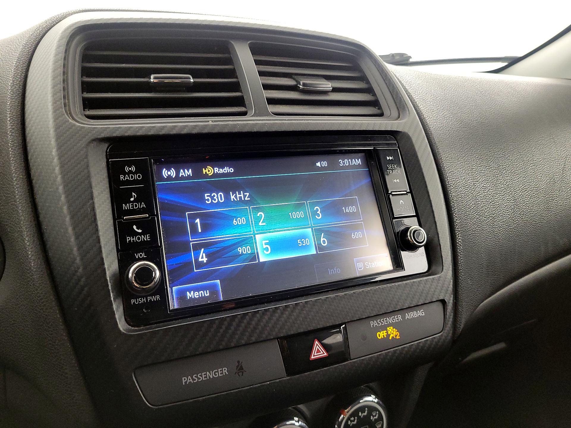 Thumbnail: 2019 Mitsubishi Outlander Sport - 15