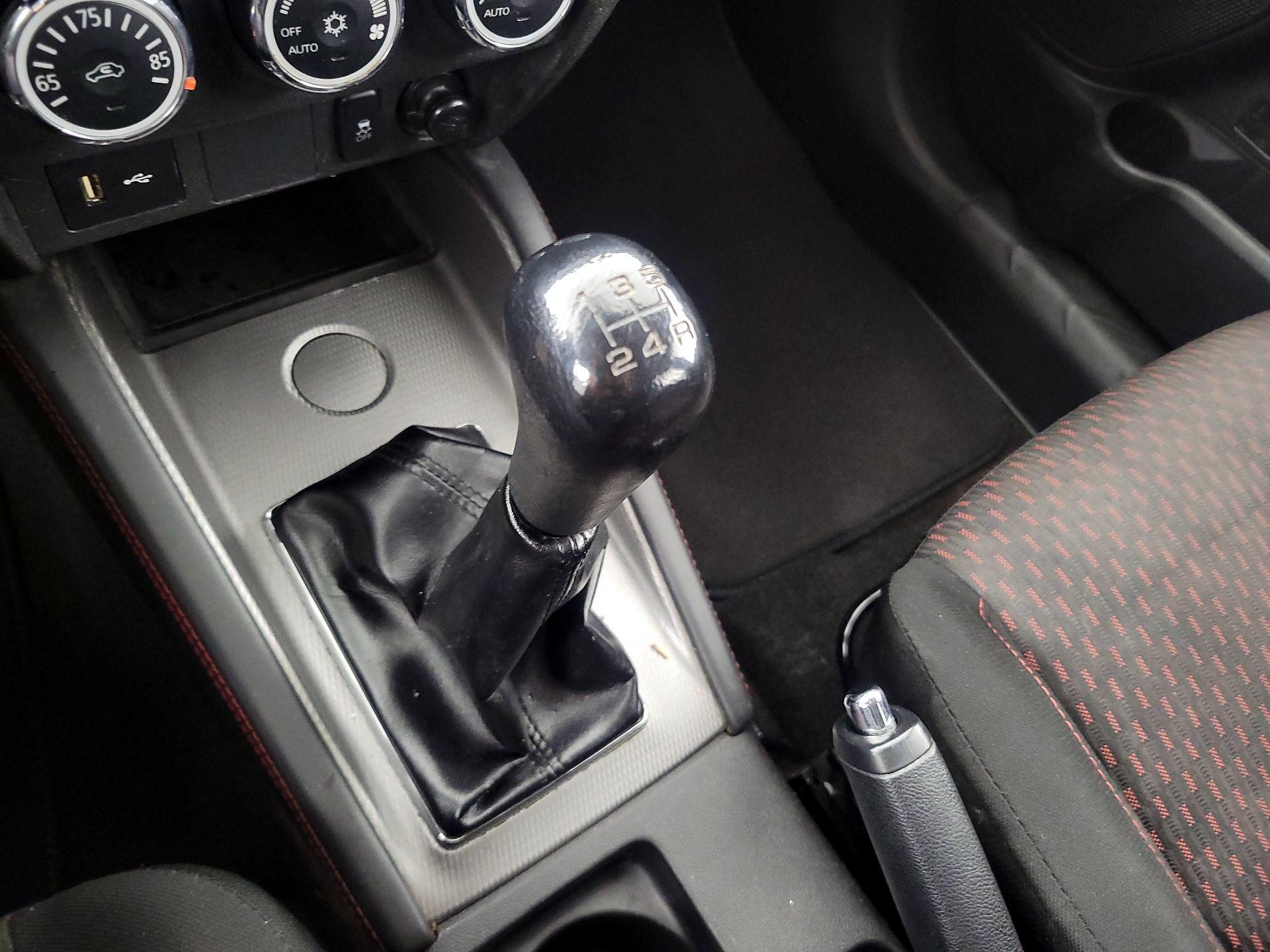 Thumbnail: 2019 Mitsubishi Outlander Sport - 17