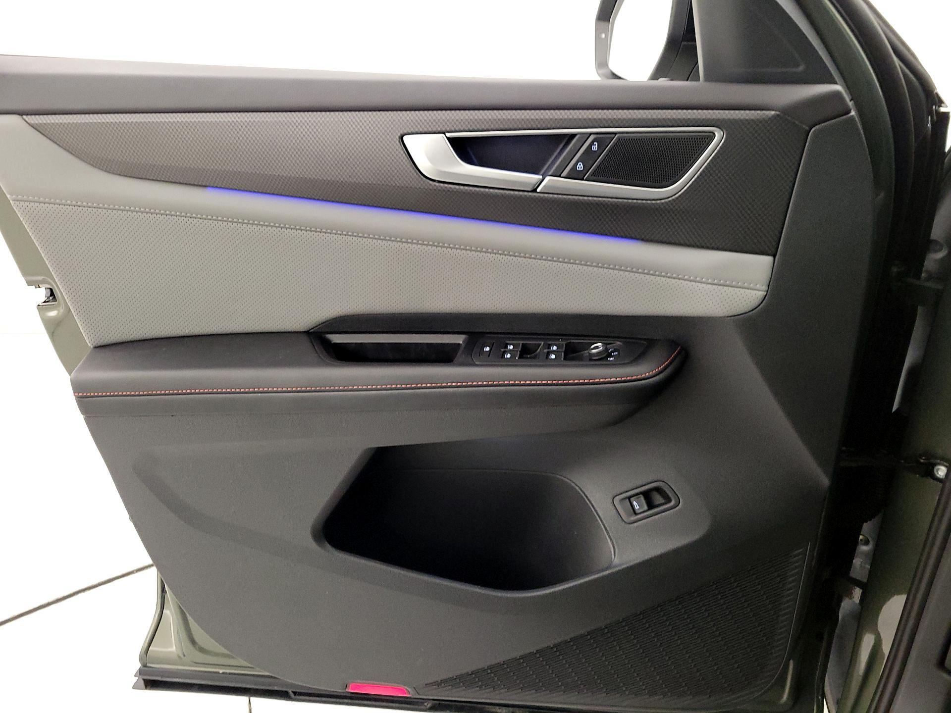 Thumbnail: 2024 Volkswagen Atlas - 12