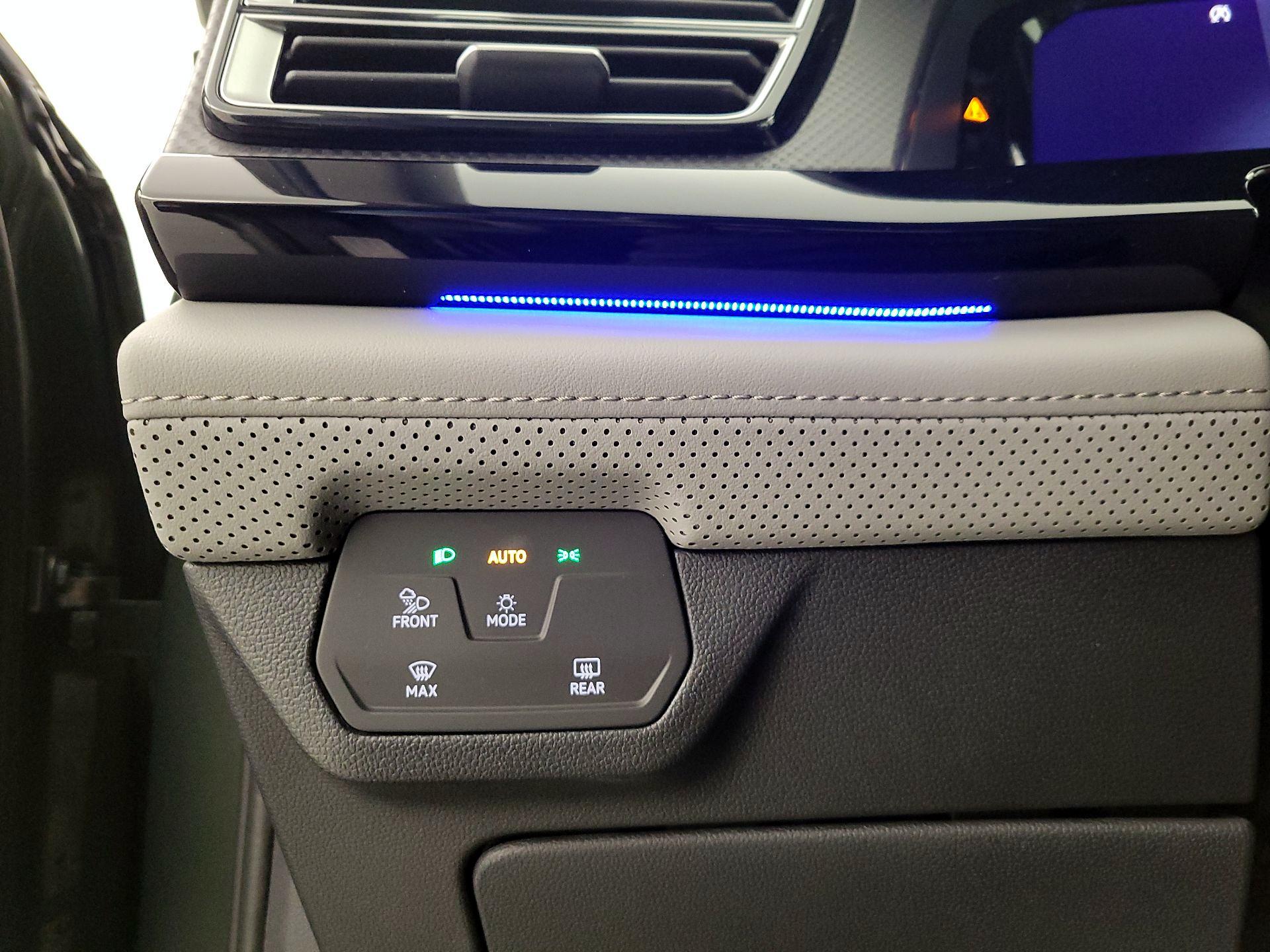 Thumbnail: 2024 Volkswagen Atlas - 13