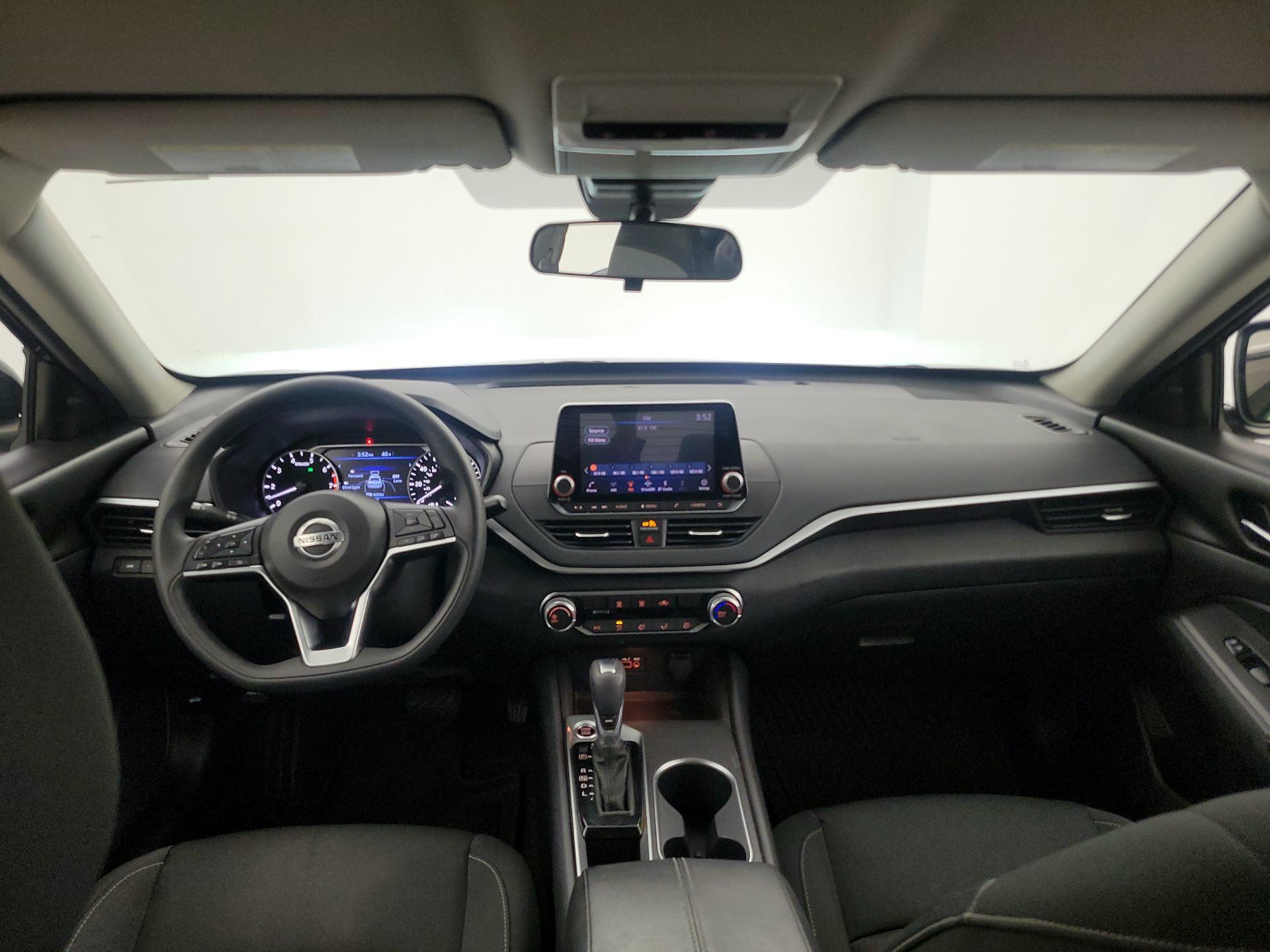 Thumbnail: 2022 Nissan Altima - 9