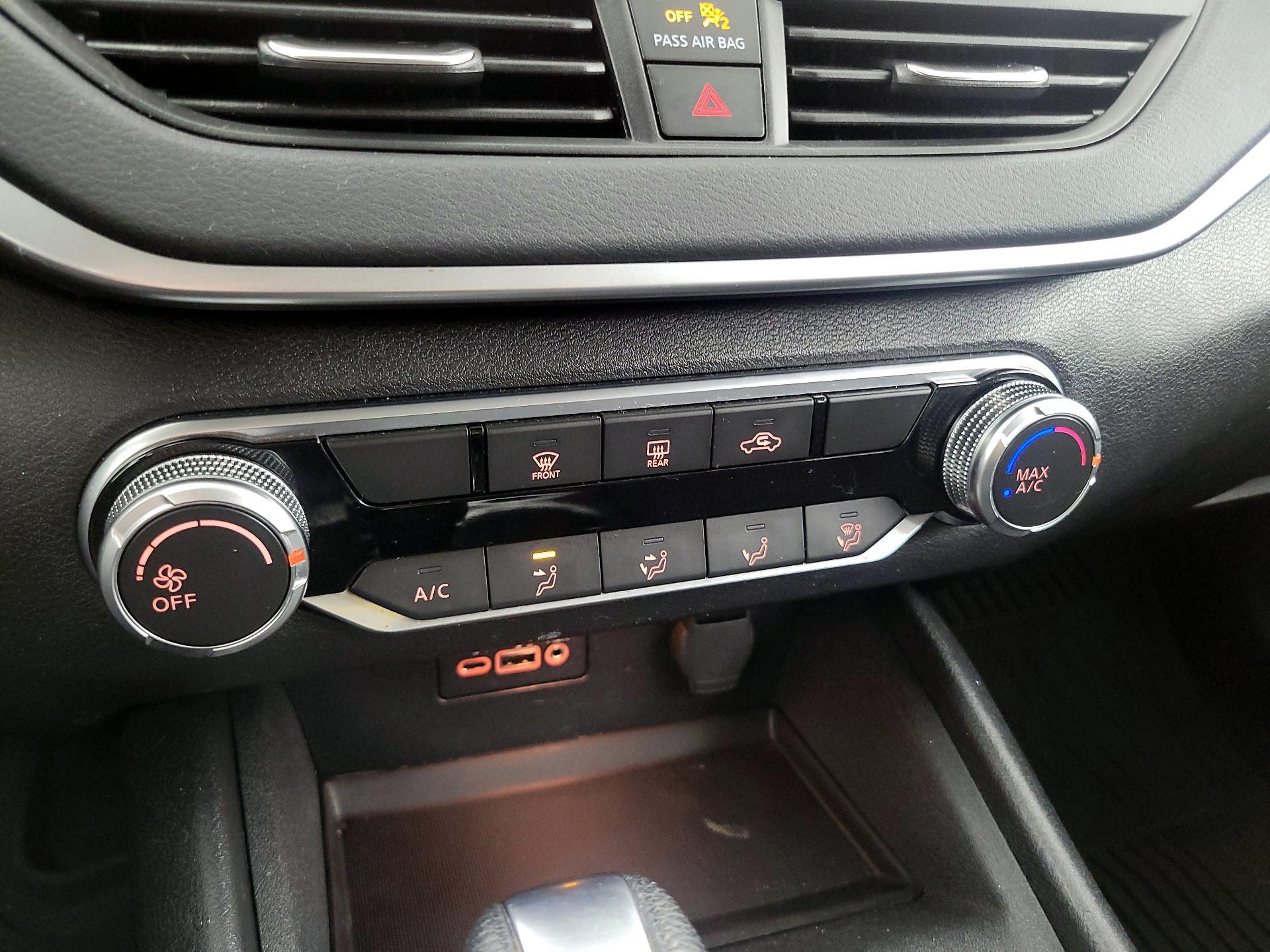 Thumbnail: 2022 Nissan Altima - 16