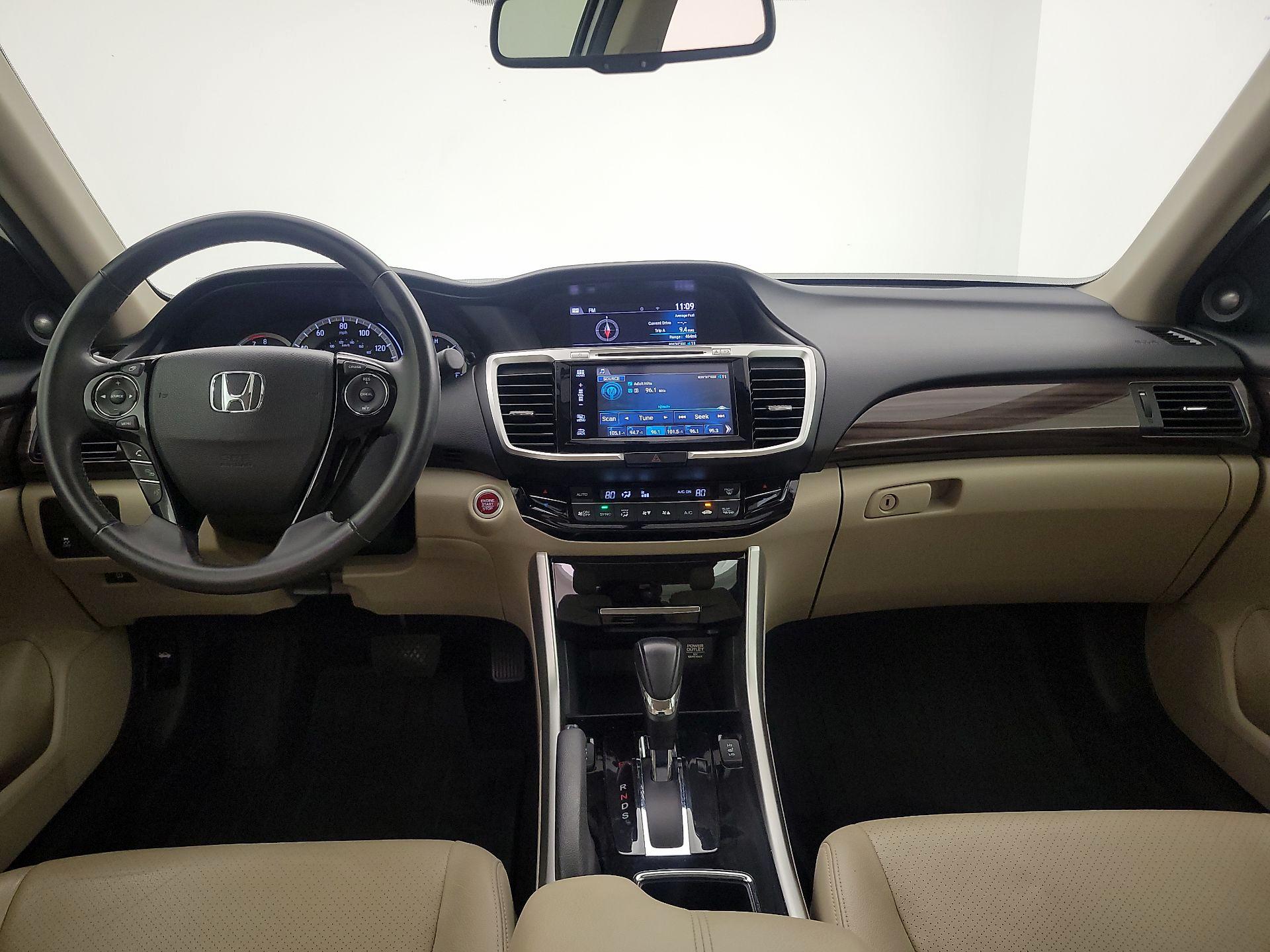 Thumbnail: 2017 Honda Accord - 9