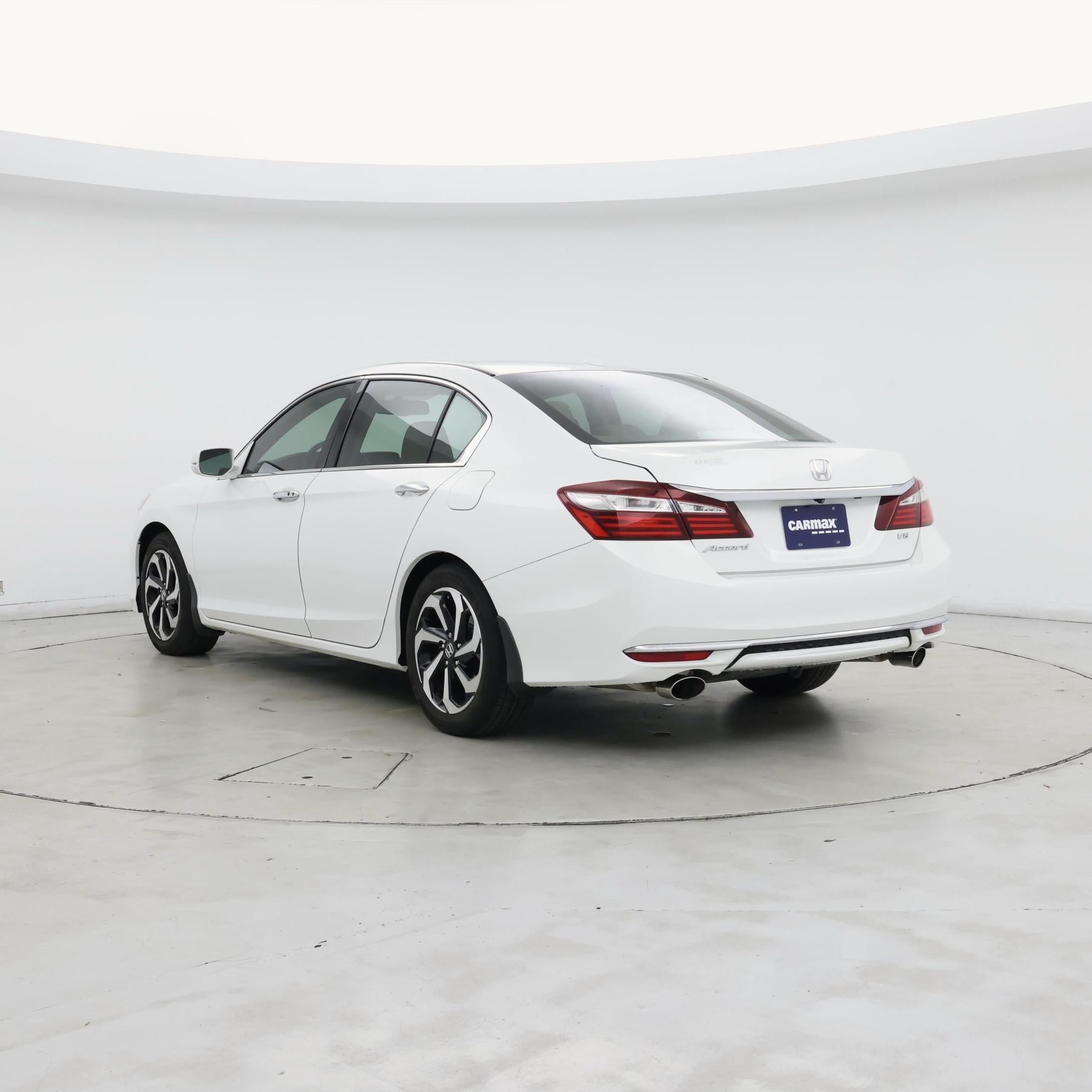 Thumbnail: 2017 Honda Accord - 2