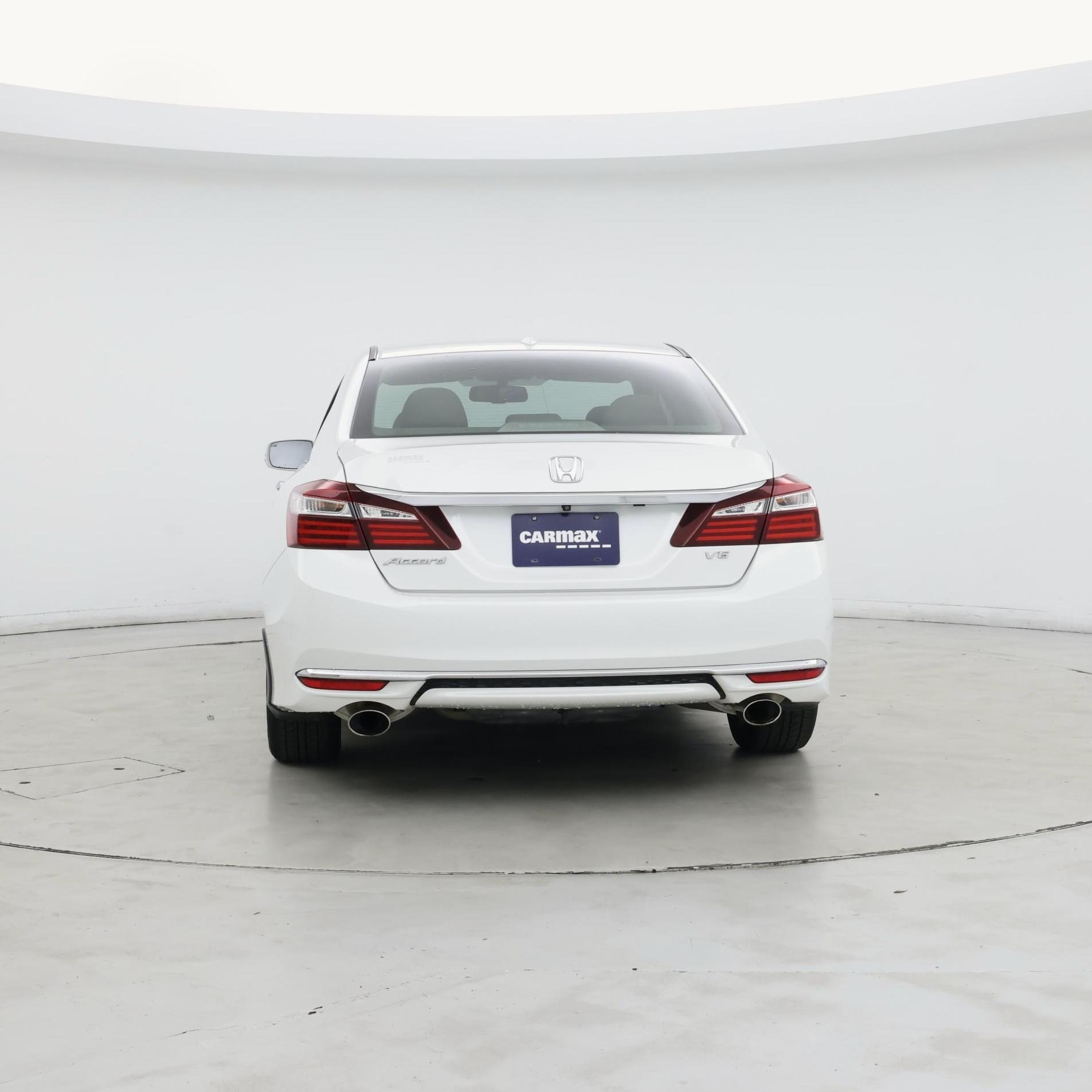 Thumbnail: 2017 Honda Accord - 6