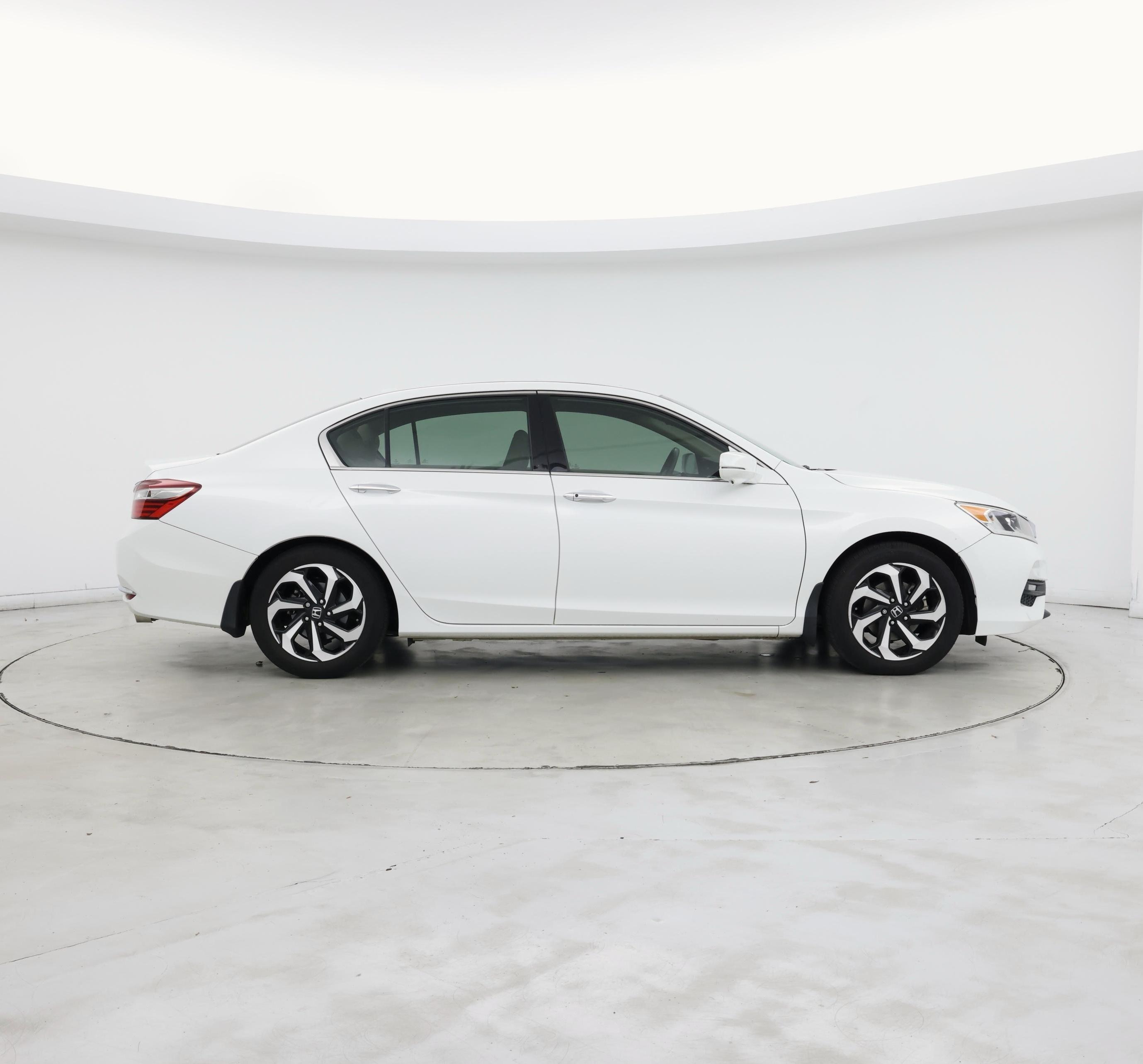 Thumbnail: 2017 Honda Accord - 7