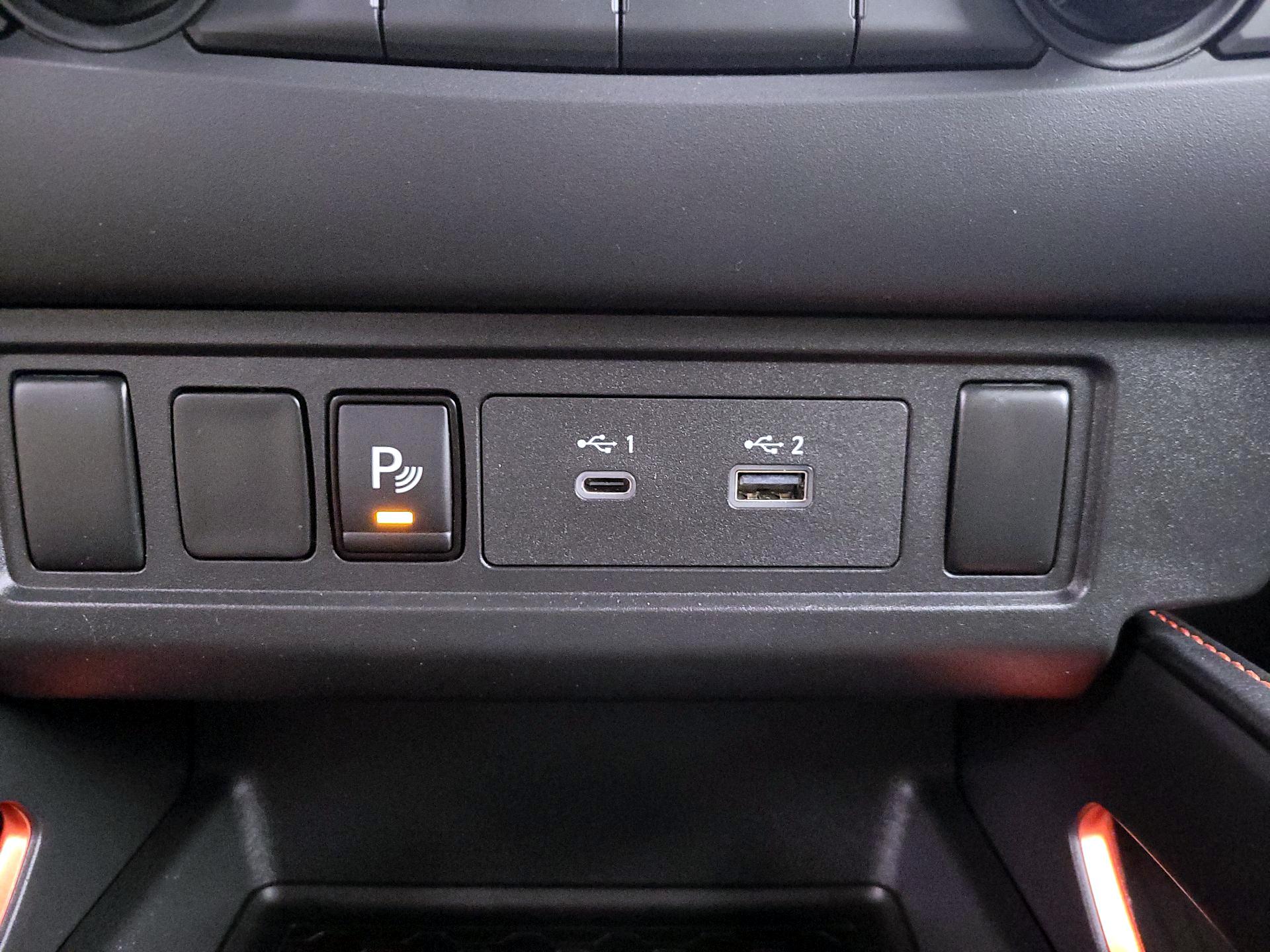 Thumbnail: 2025 Nissan Frontier - 18