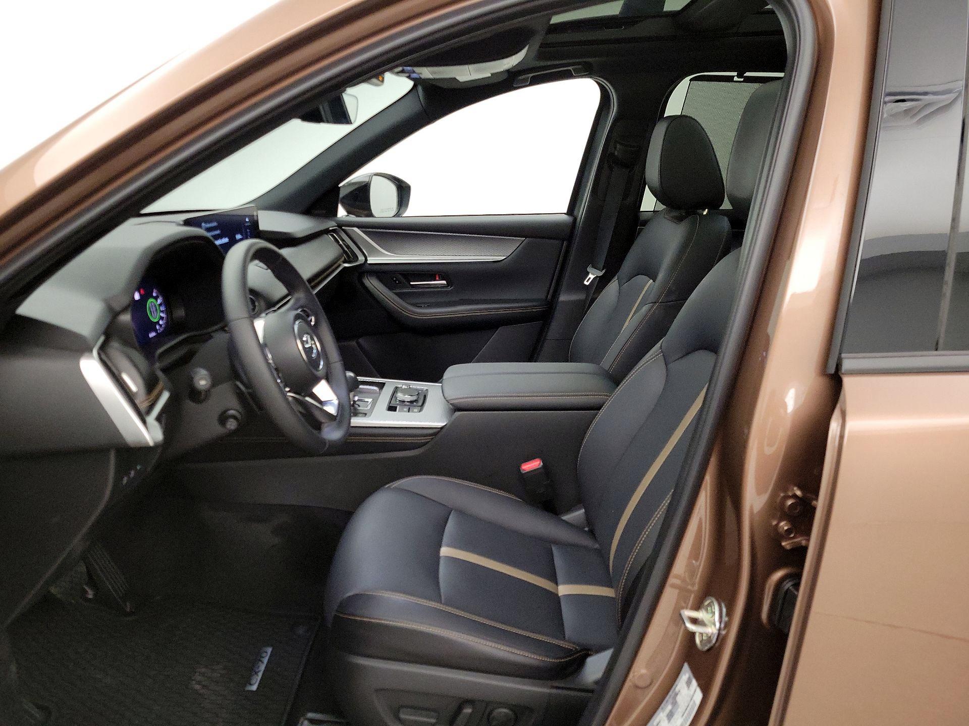 Thumbnail: 2025 Mazda CX-70 - 11