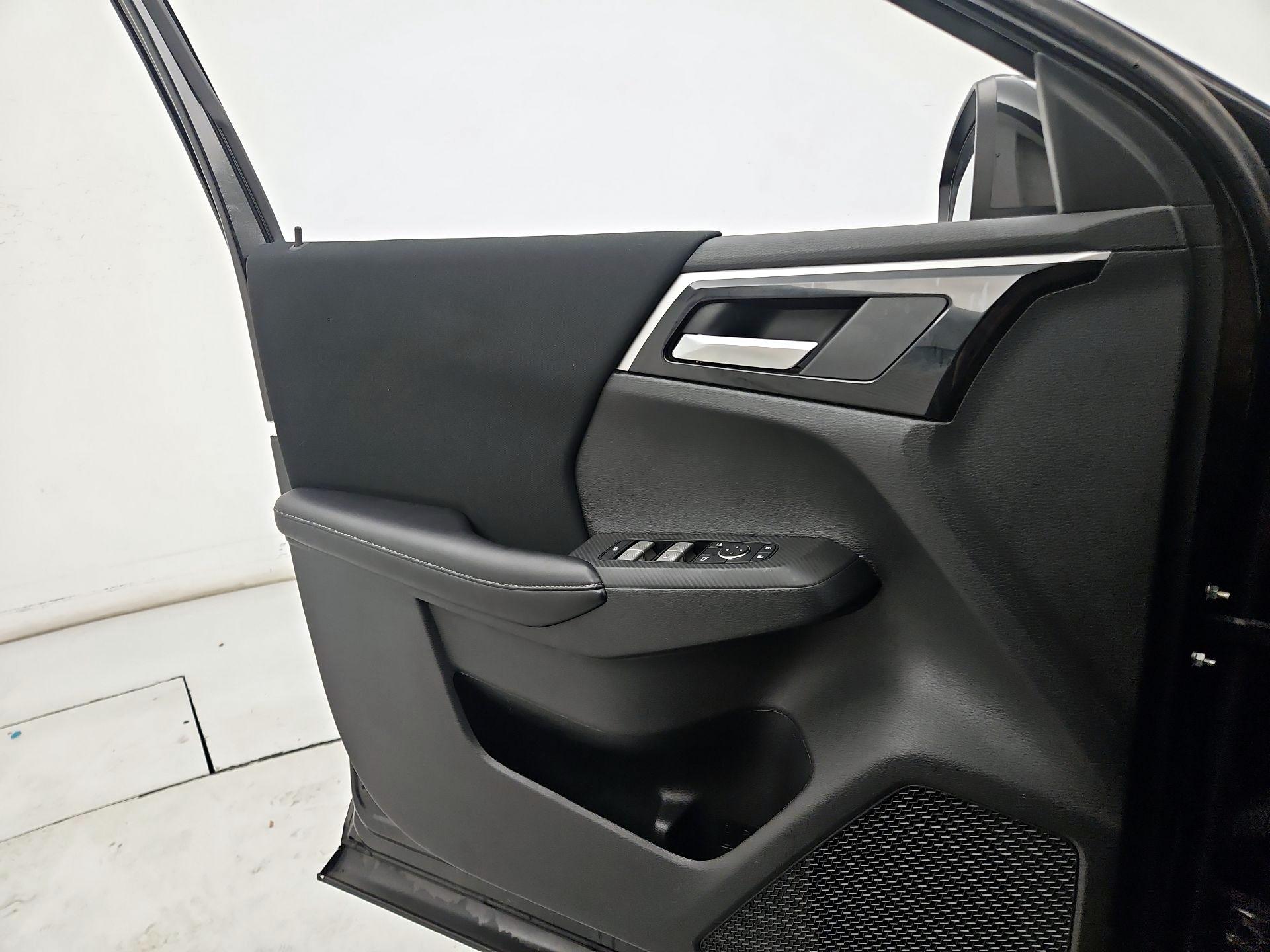 Thumbnail: 2022 Mitsubishi Outlander - 12