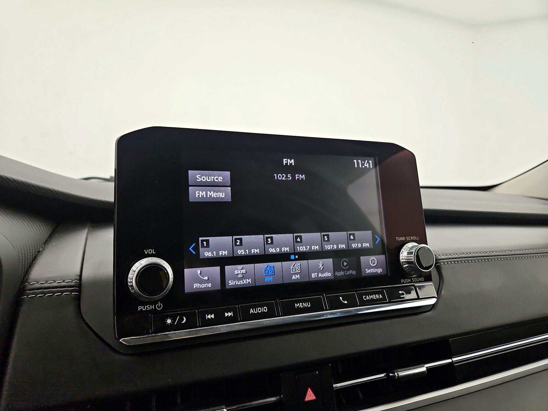 Thumbnail: 2022 Mitsubishi Outlander - 15