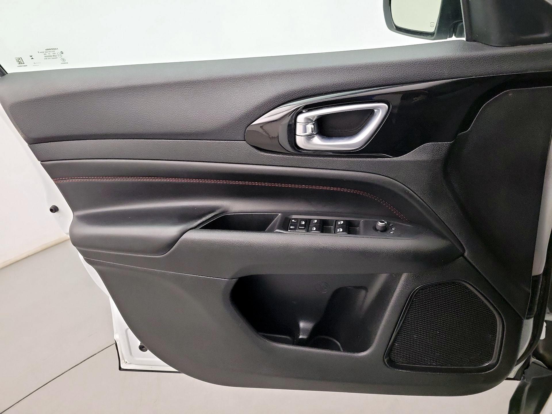 Thumbnail: 2023 Jeep Compass - 10