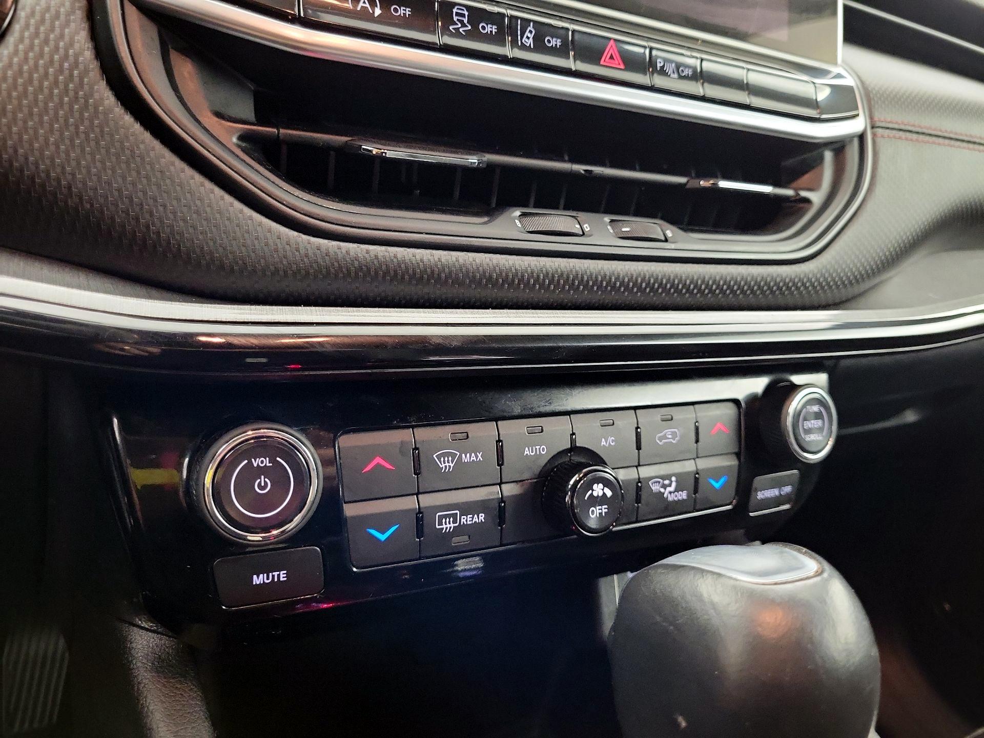 Thumbnail: 2023 Jeep Compass - 14