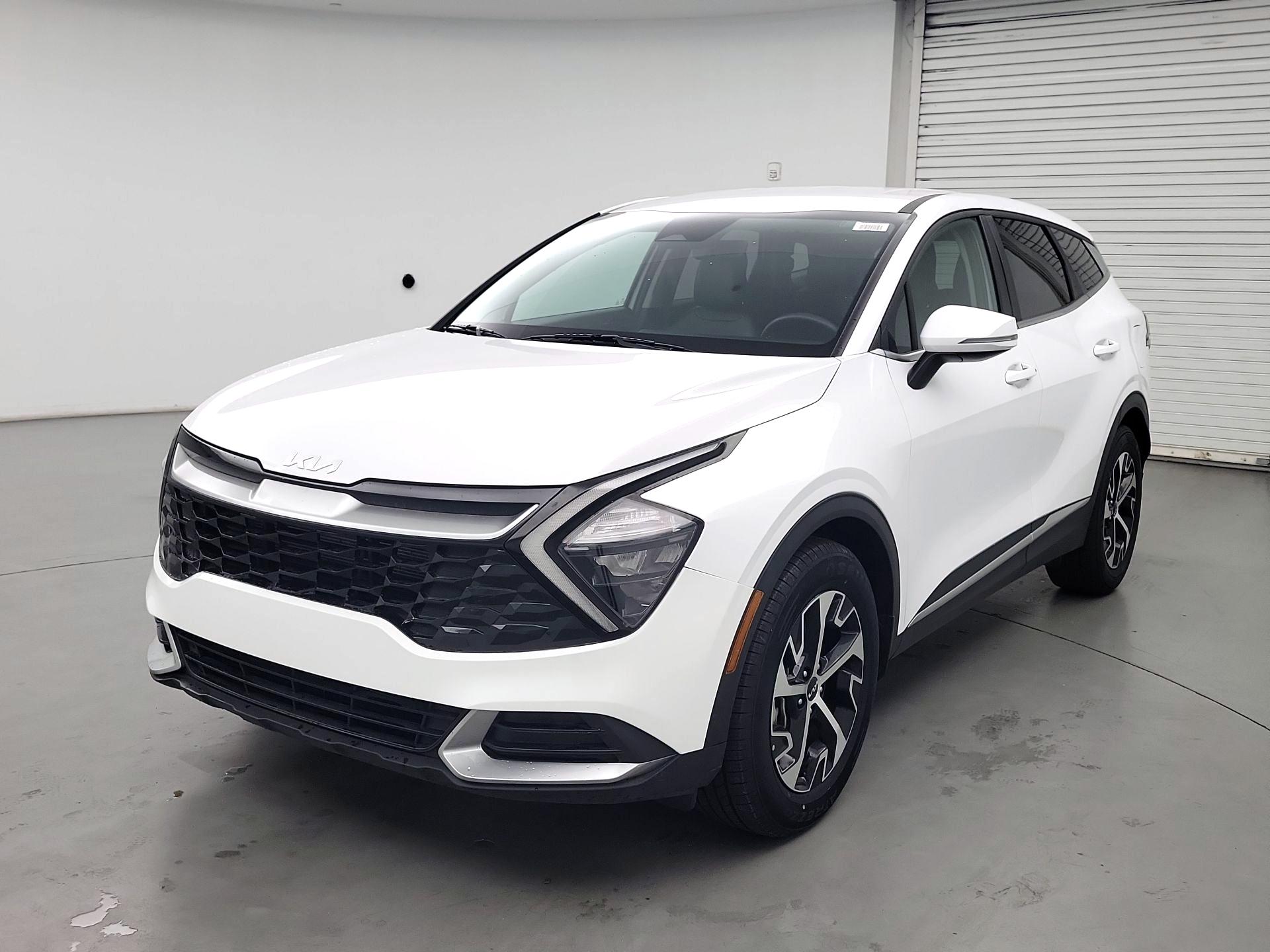 Thumbnail: 2023 Kia Sportage - 3