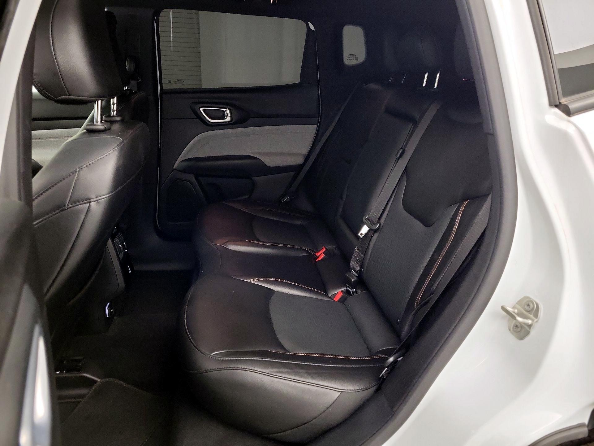 Thumbnail: 2023 Jeep Compass - 17