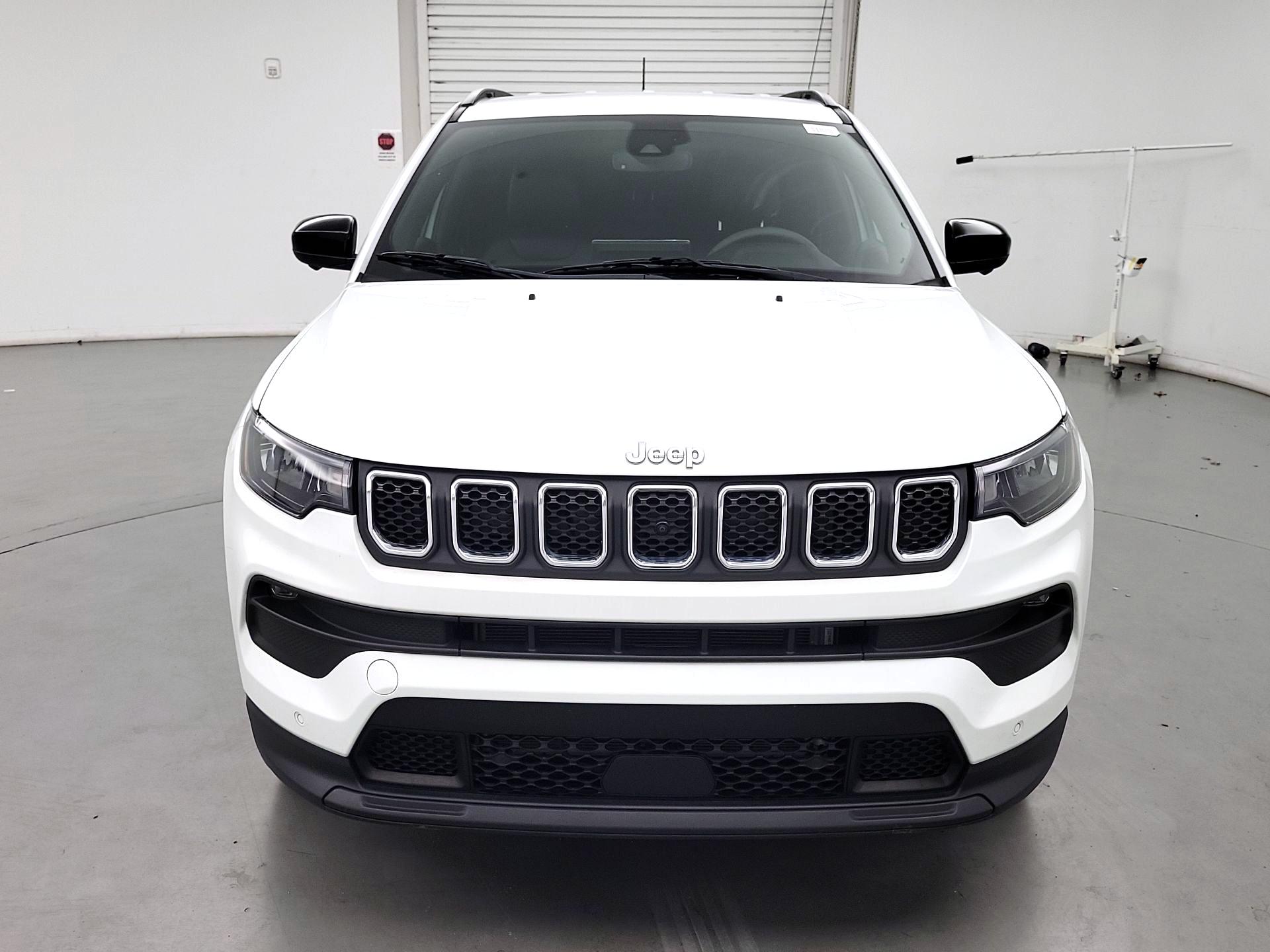 Thumbnail: 2023 Jeep Compass - 2