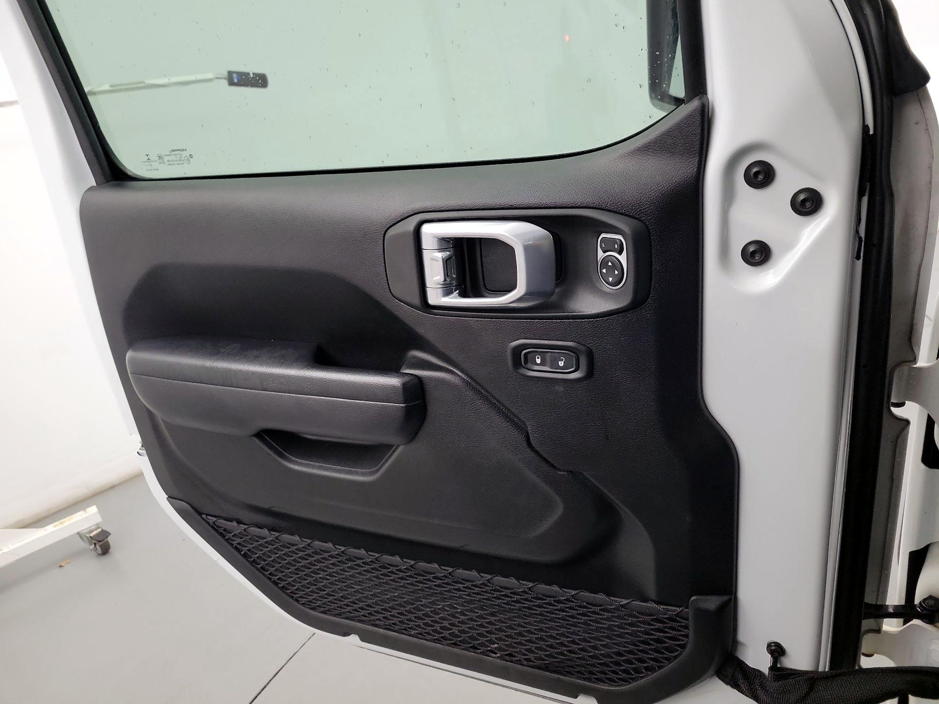 Thumbnail: 2021 Jeep Wrangler - 10