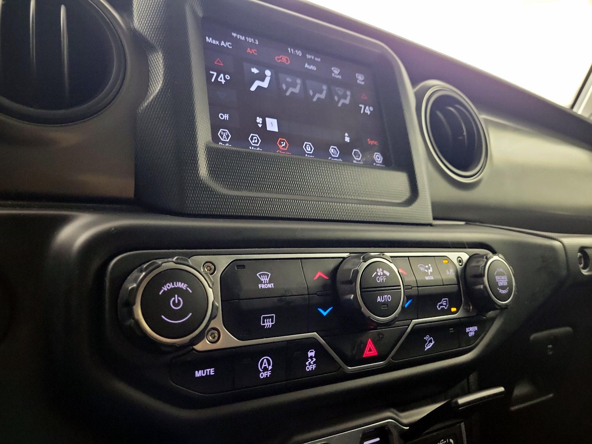 Thumbnail: 2021 Jeep Wrangler - 14