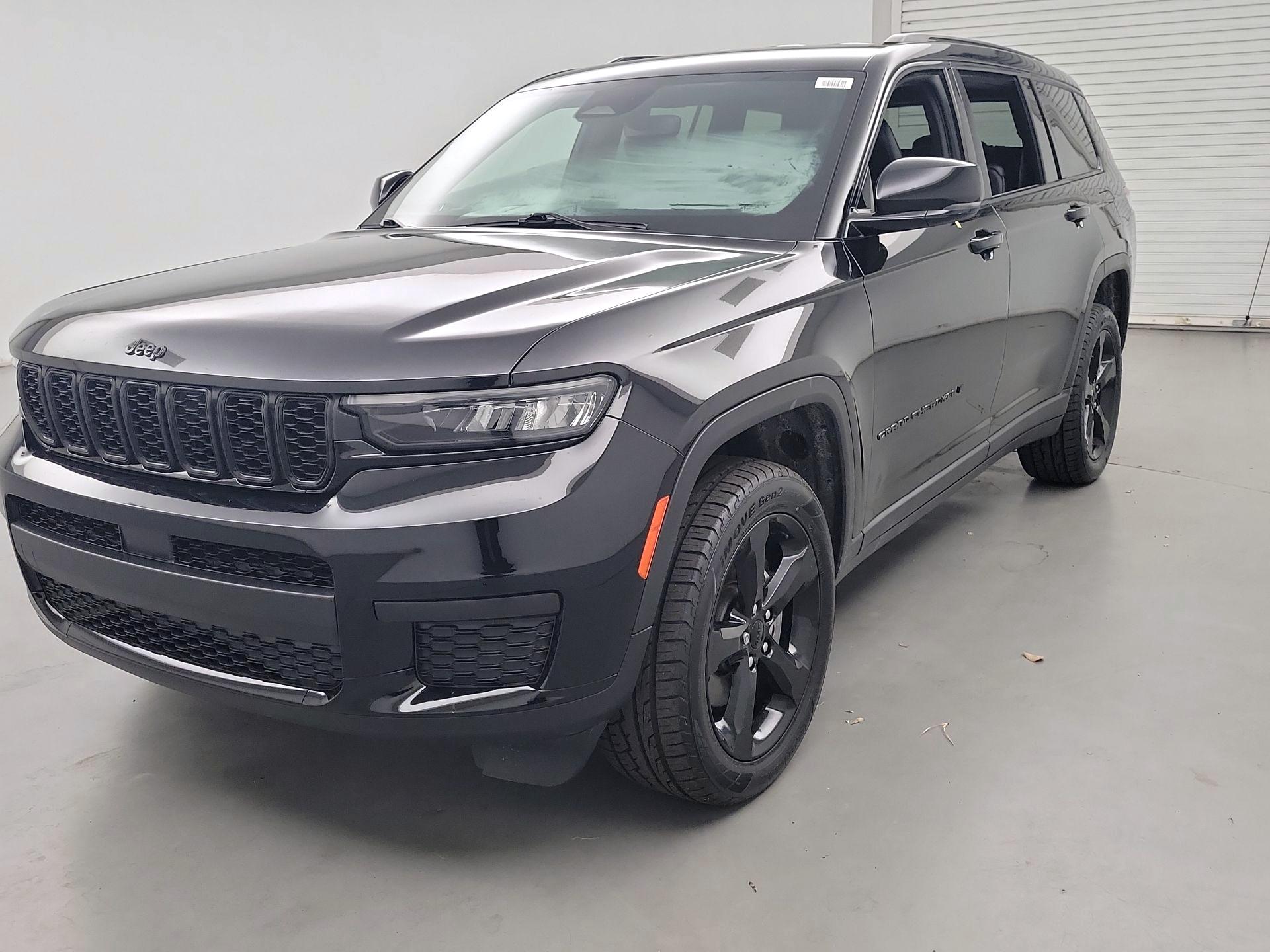 Thumbnail: 2023 Jeep Grand Cherokee L - 3