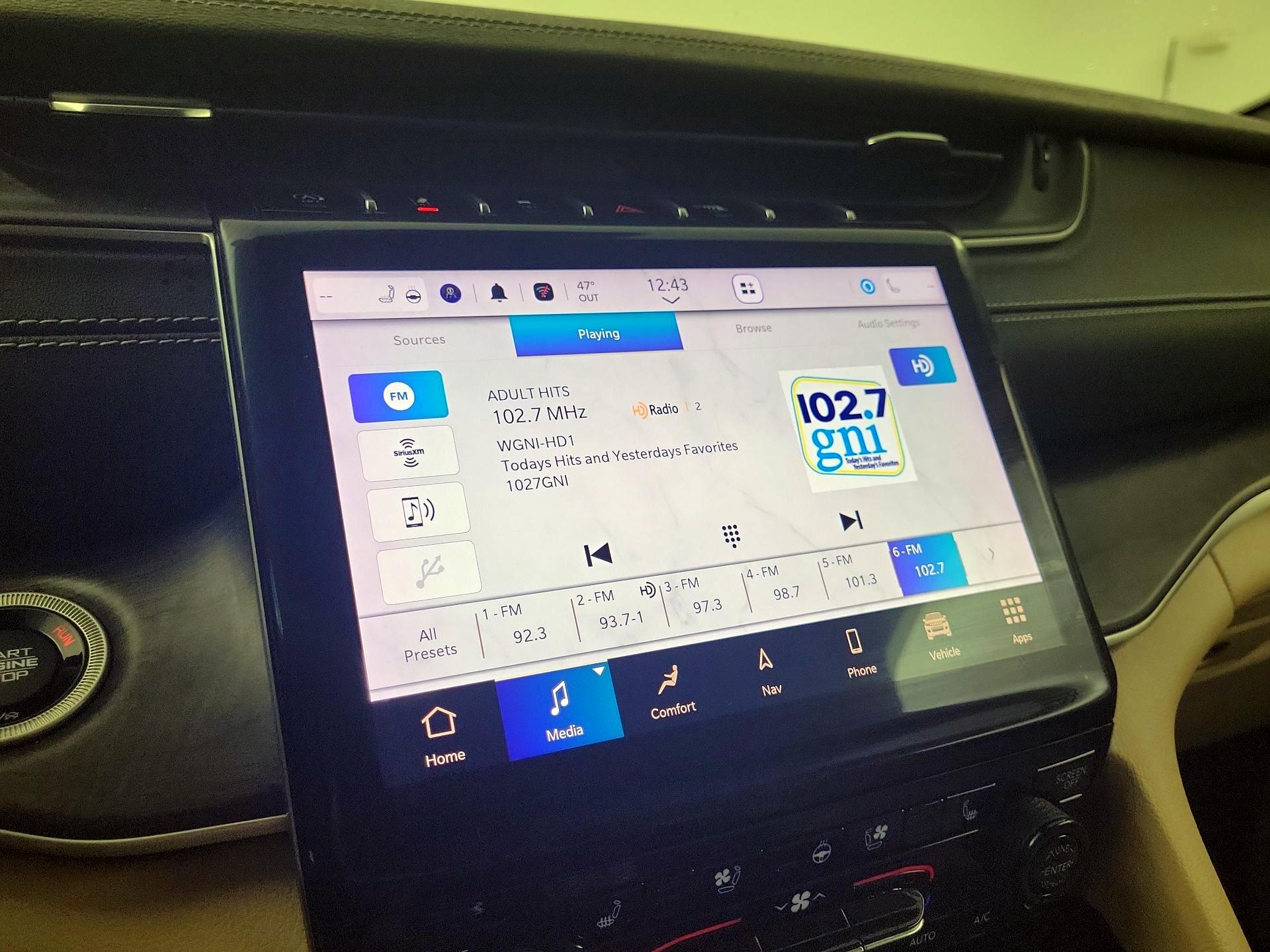 Thumbnail: 2023 Jeep Grand Cherokee L - 14