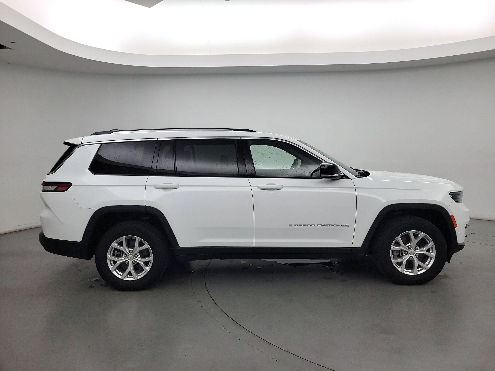 Thumbnail: 2023 Jeep Grand Cherokee L - 4