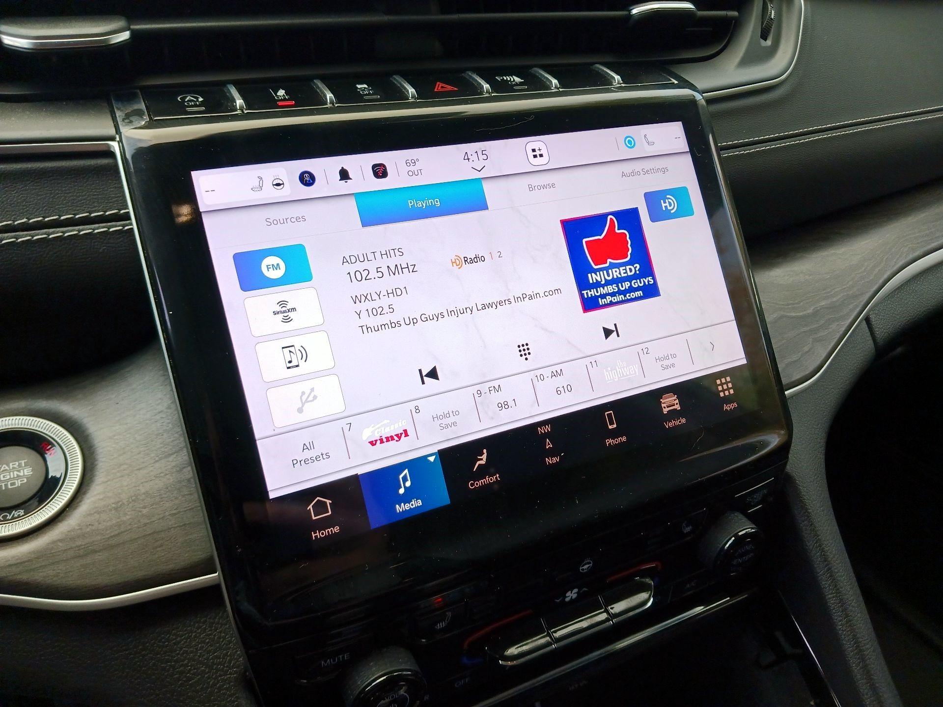 Thumbnail: 2022 Jeep Grand Cherokee - 14