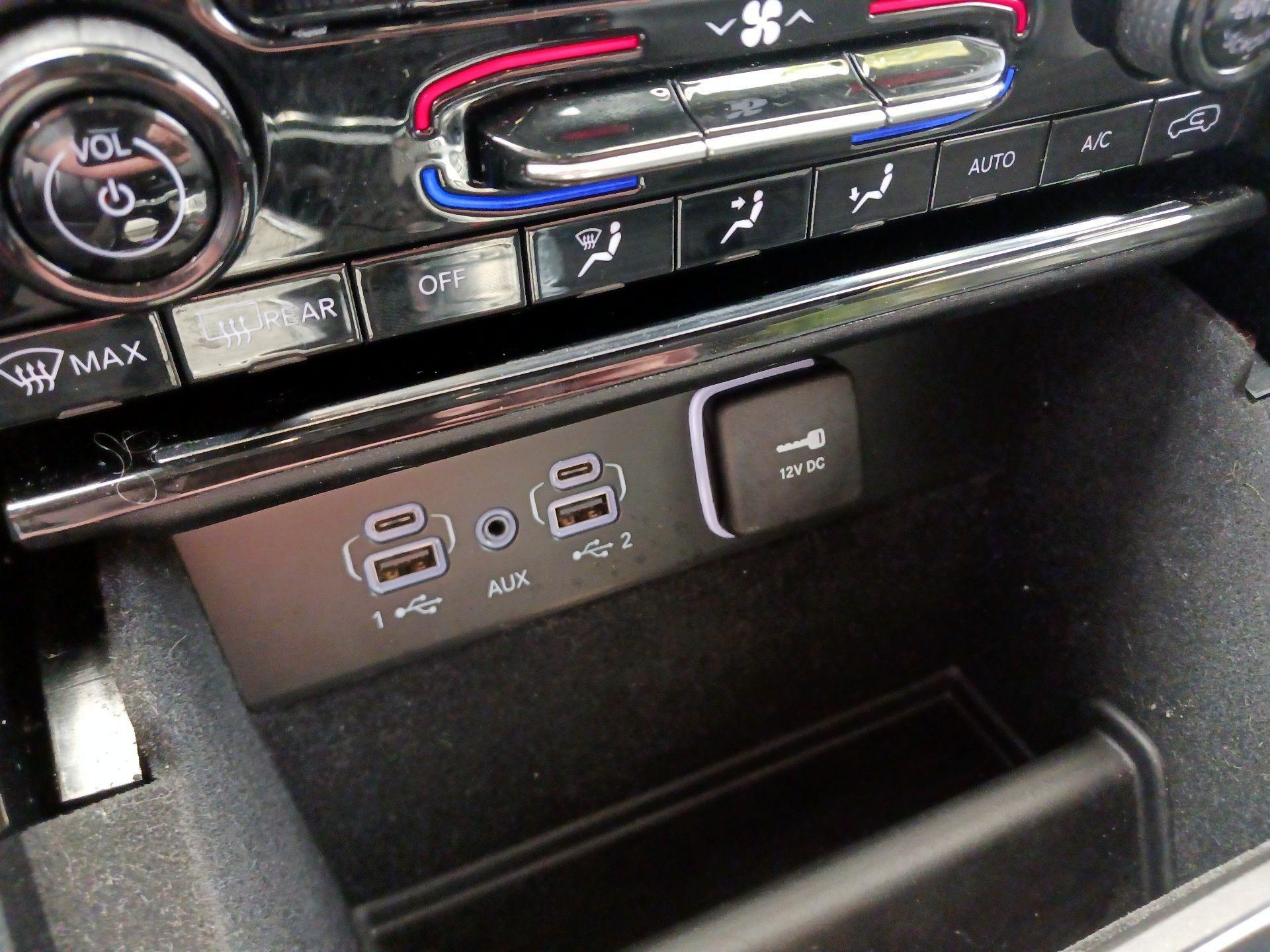 Thumbnail: 2022 Jeep Grand Cherokee - 17