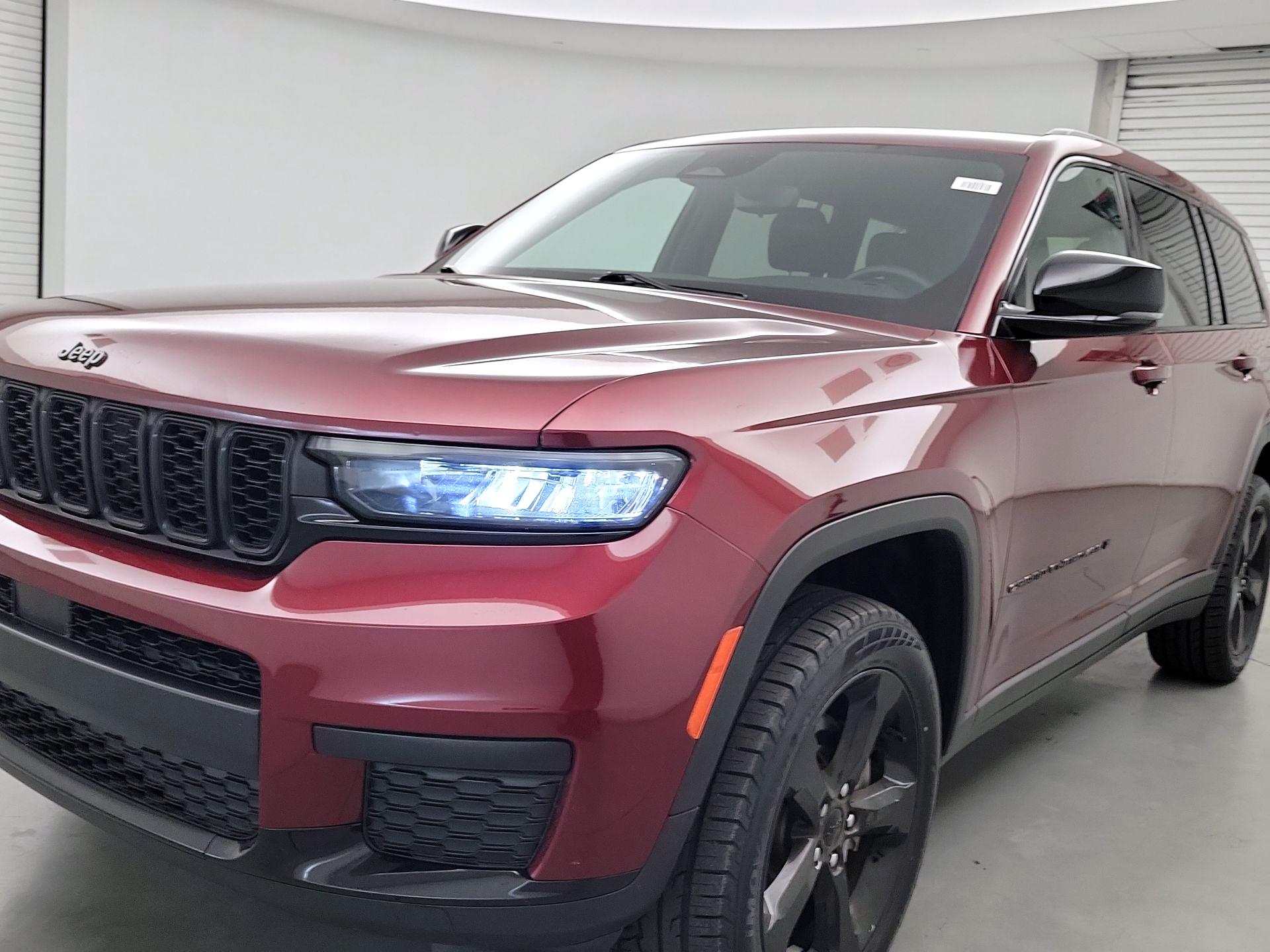 Thumbnail: 2023 Jeep Grand Cherokee L - 3