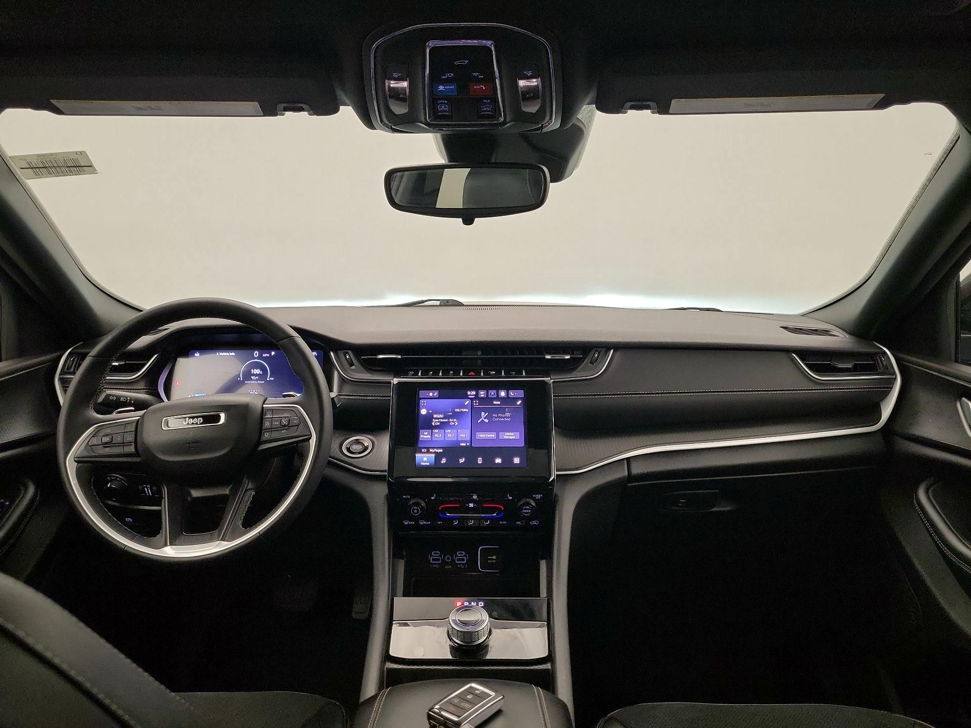 Thumbnail: 2023 Jeep Grand Cherokee L - 8