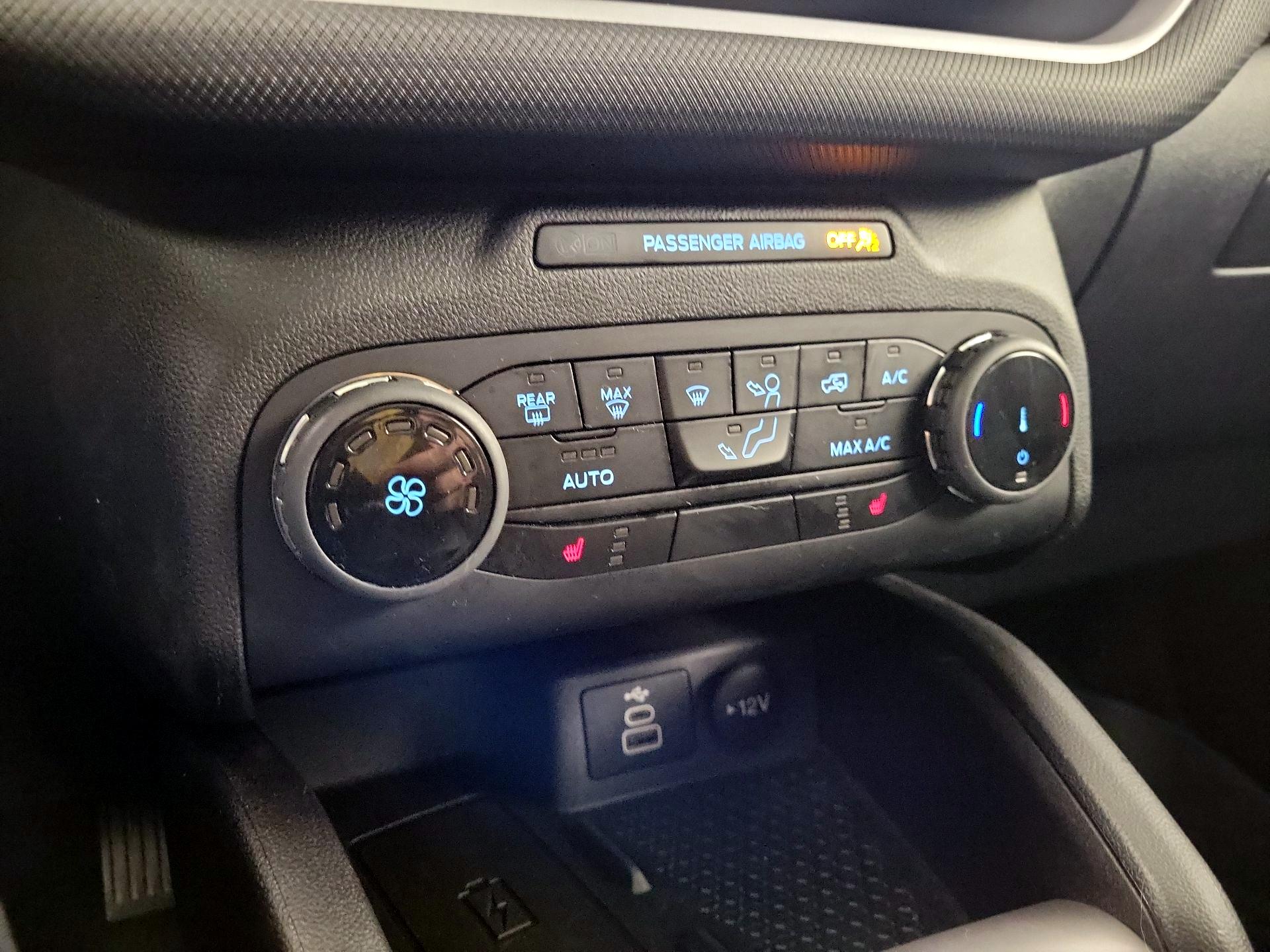 Thumbnail: 2023 Ford Bronco Sport - 14