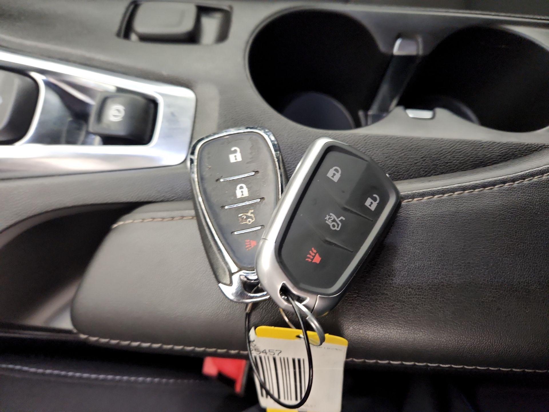 Thumbnail: 2021 Chevrolet Camaro - 17