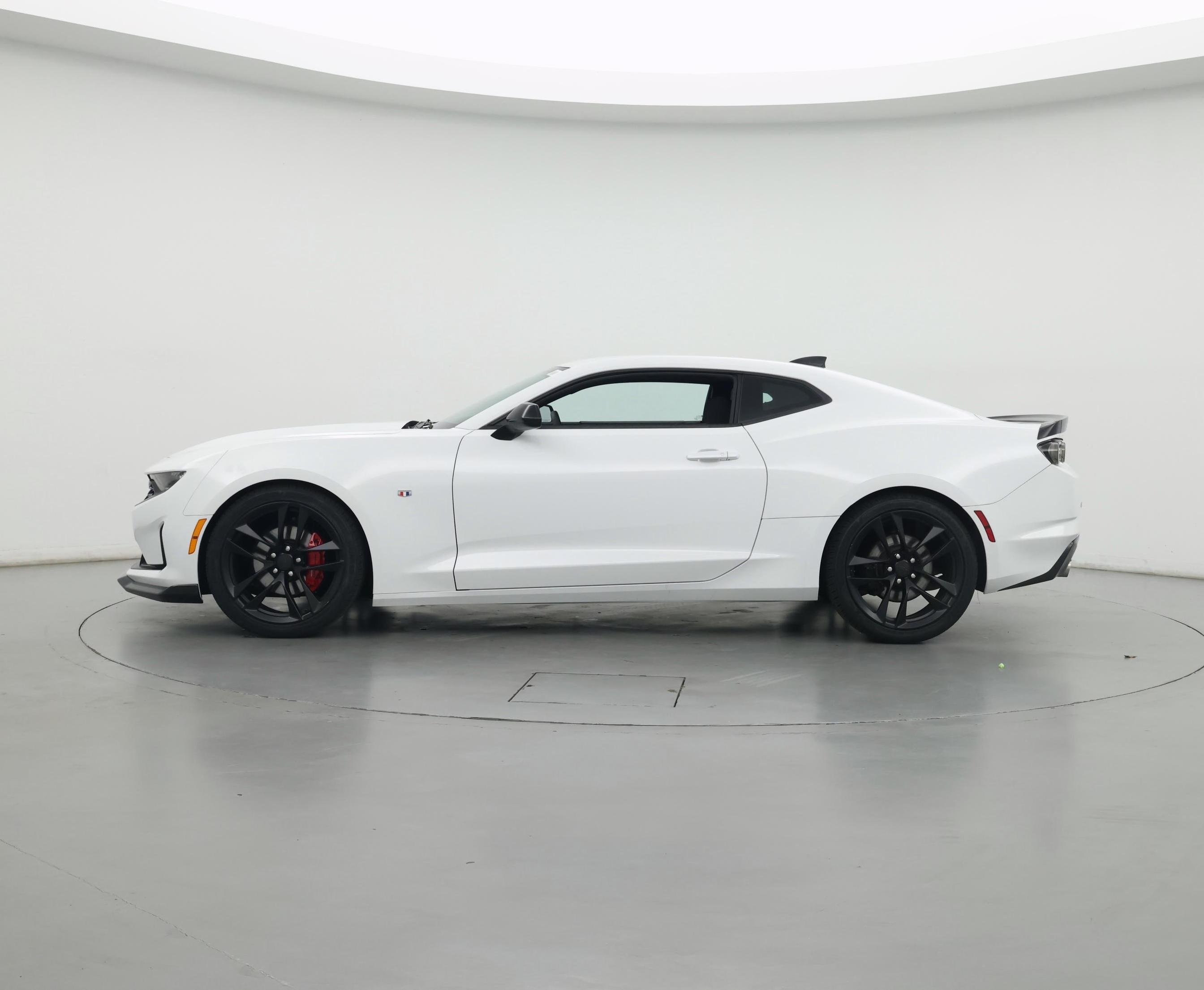 Thumbnail: 2021 Chevrolet Camaro - 3