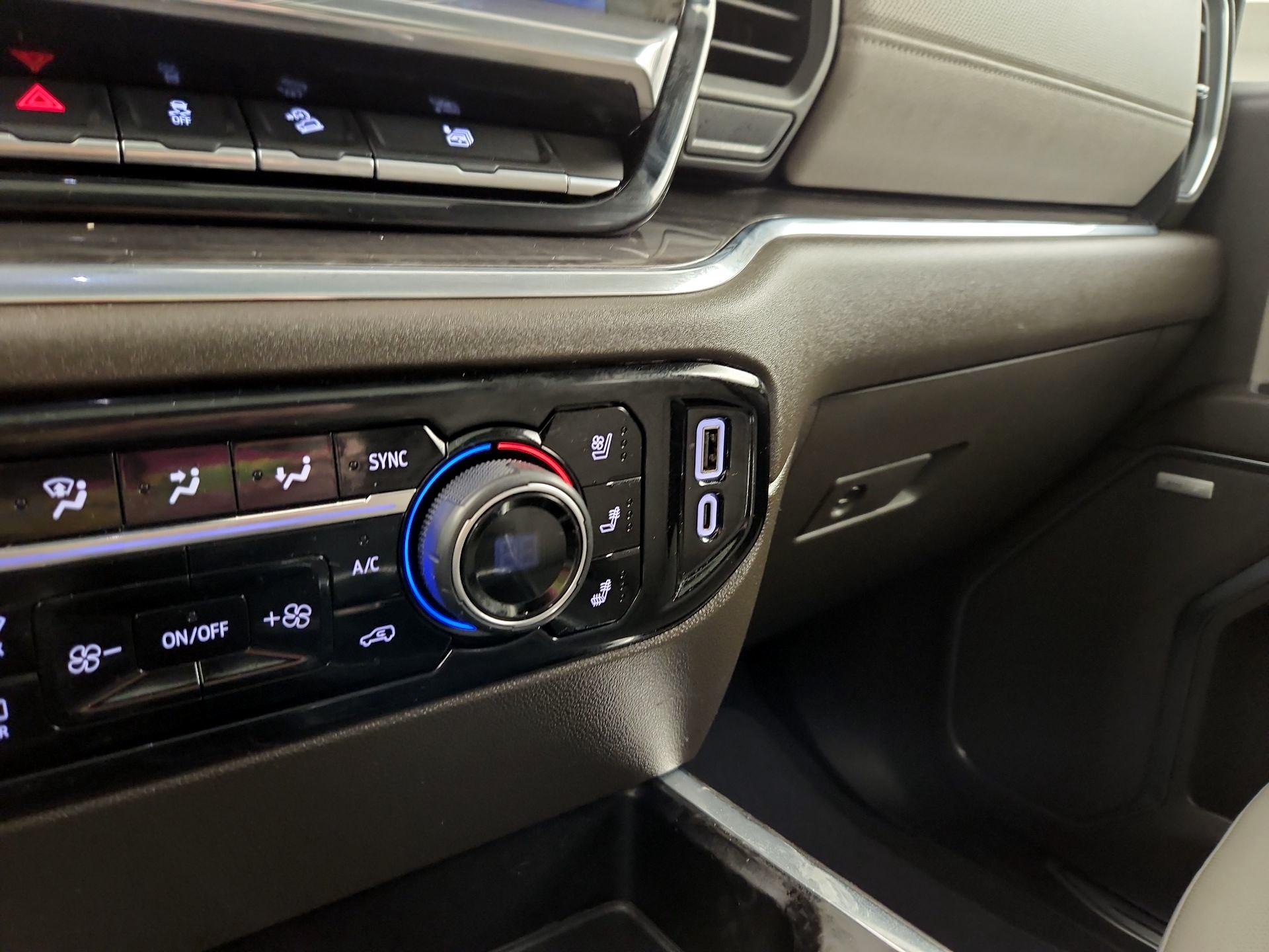 Thumbnail: 2024 Chevrolet Silverado 1500 - 16