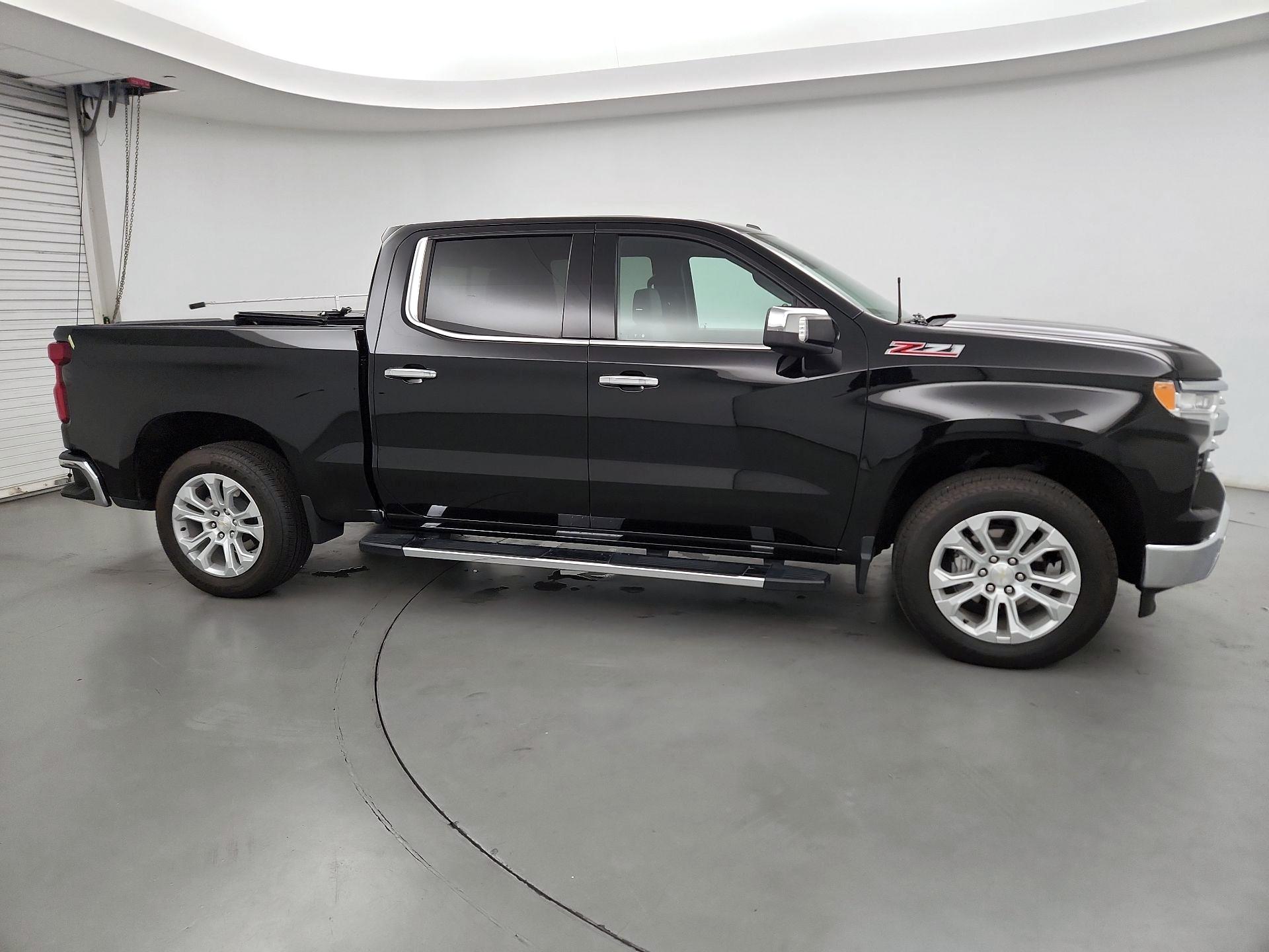 Thumbnail: 2024 Chevrolet Silverado 1500 - 4