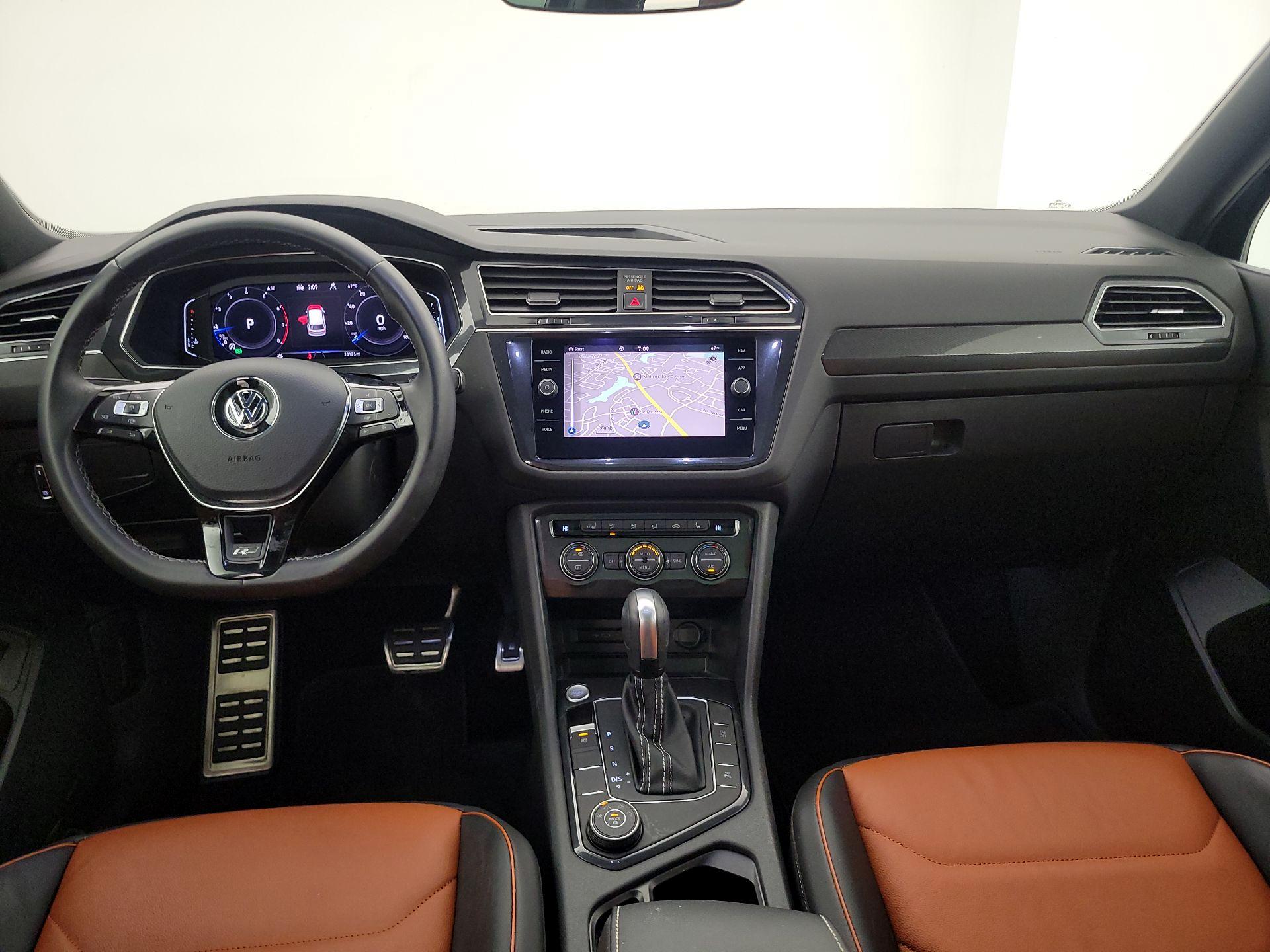 Thumbnail: 2021 Volkswagen Tiguan - 9