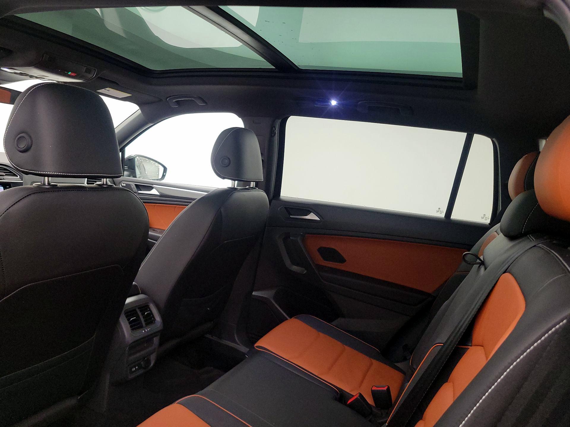 Thumbnail: 2021 Volkswagen Tiguan - 20