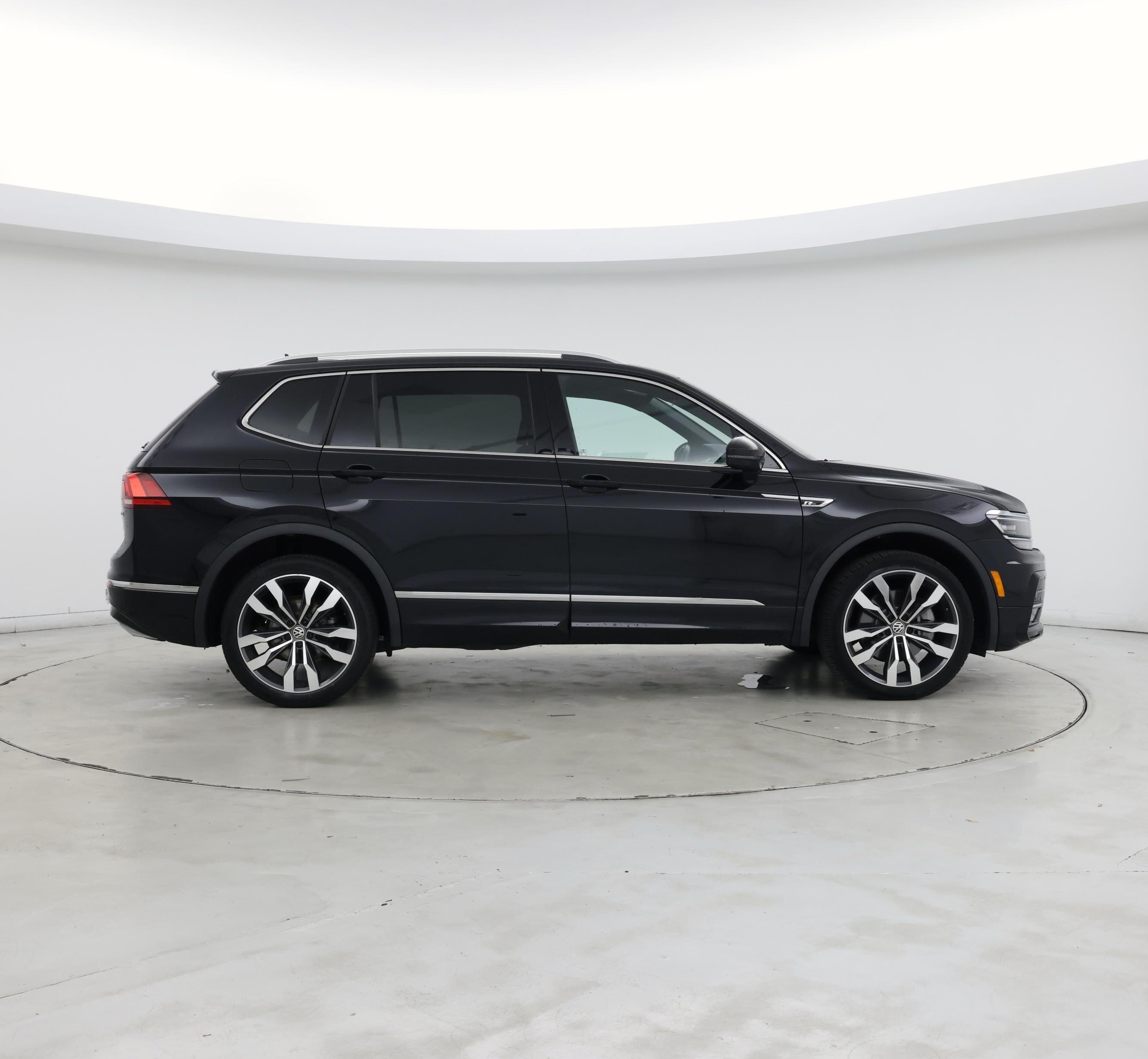Thumbnail: 2021 Volkswagen Tiguan - 7