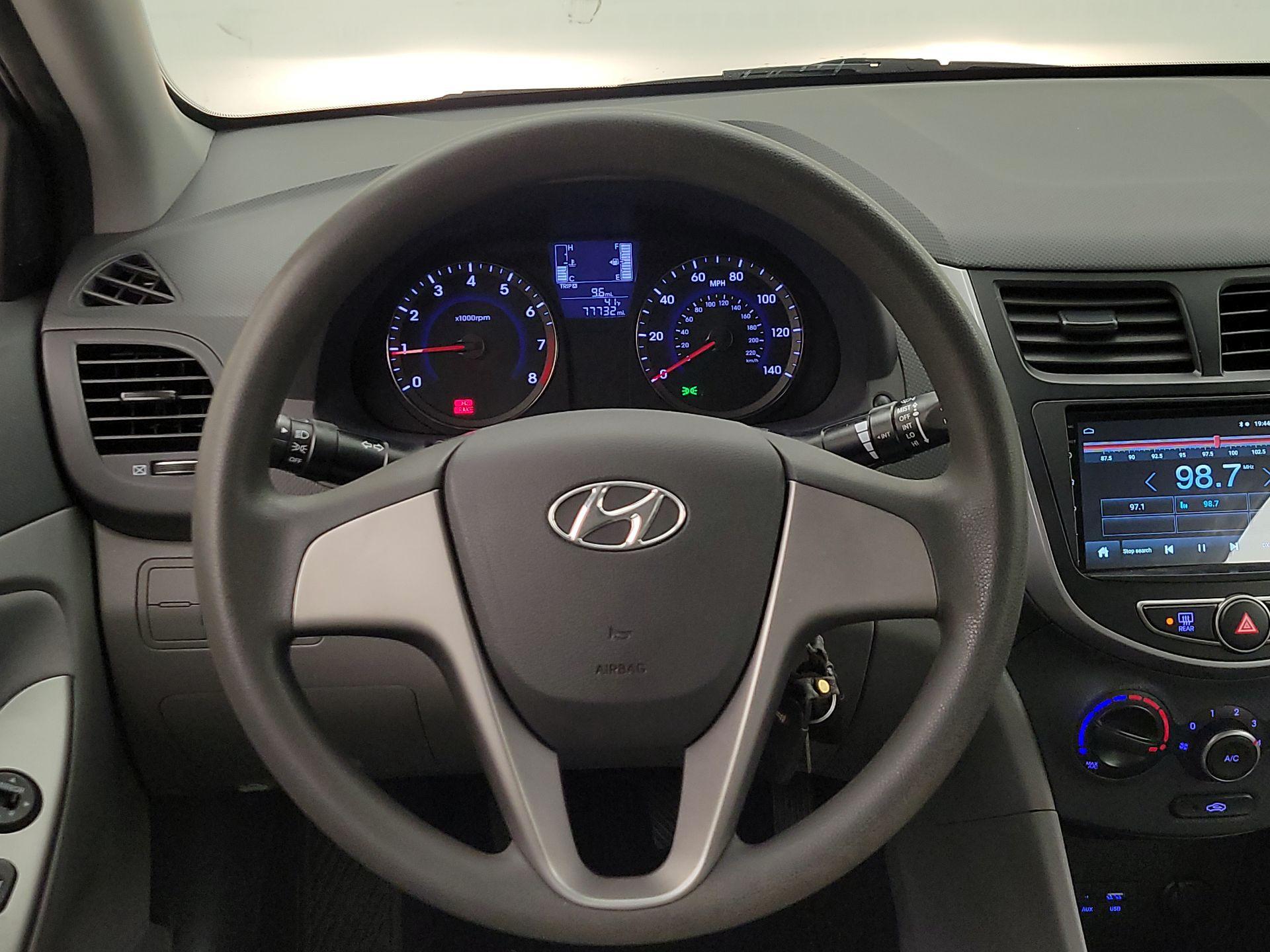Thumbnail: 2015 Hyundai Accent - 10
