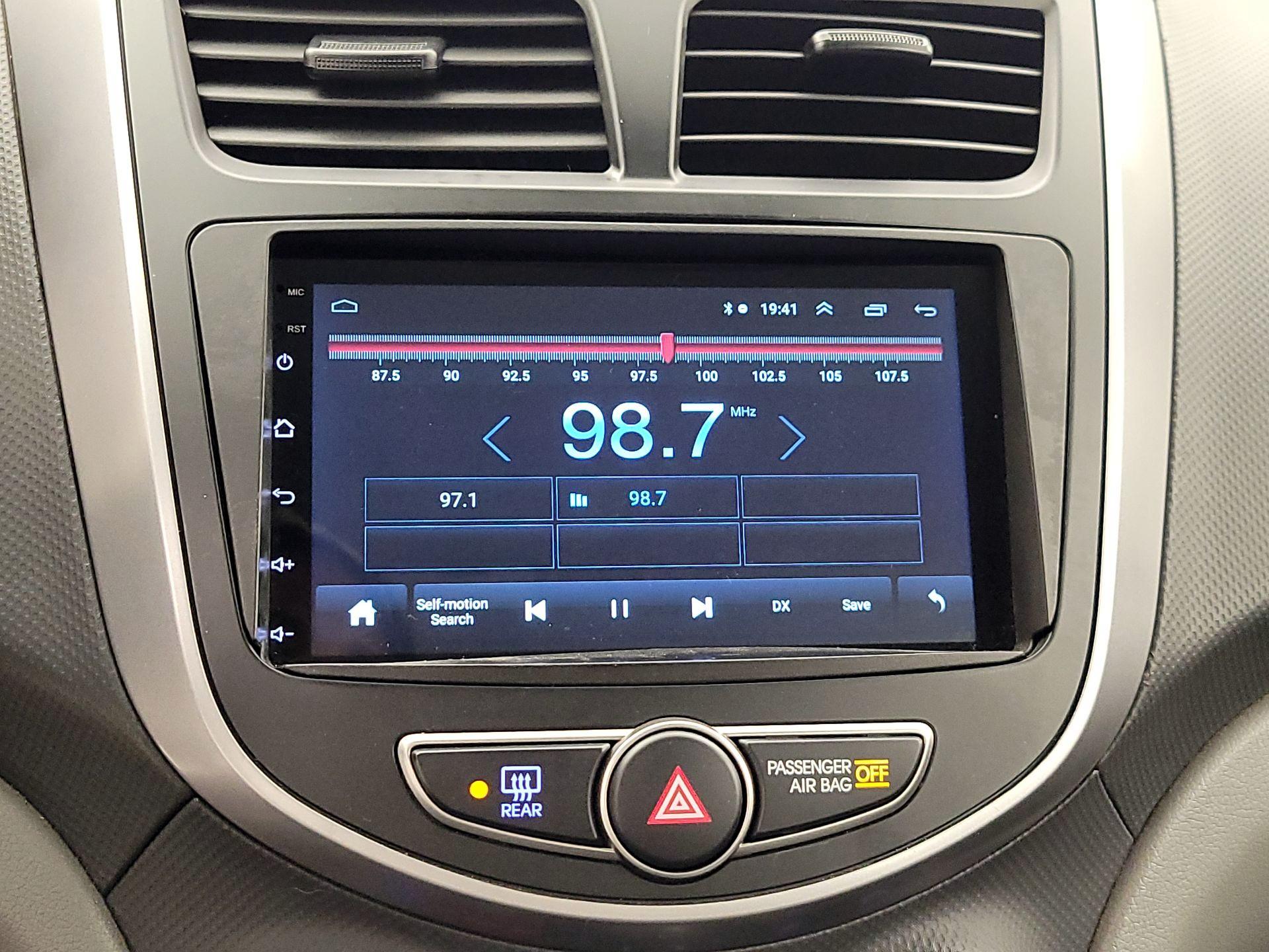 Thumbnail: 2015 Hyundai Accent - 15