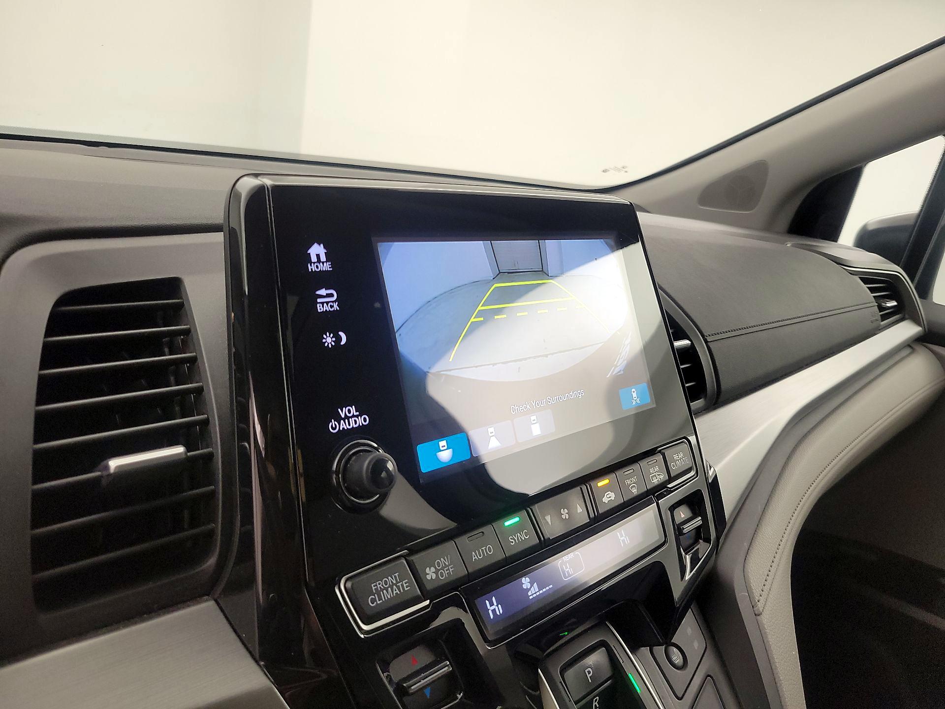 Thumbnail: 2020 Honda Odyssey - 15