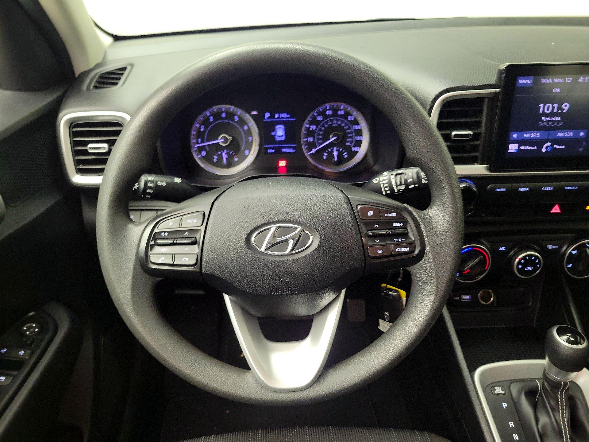 Thumbnail: 2022 Hyundai Venue - 10