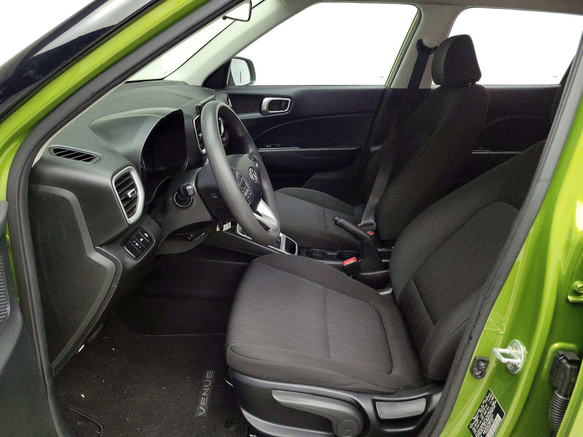 Thumbnail: 2022 Hyundai Venue - 11