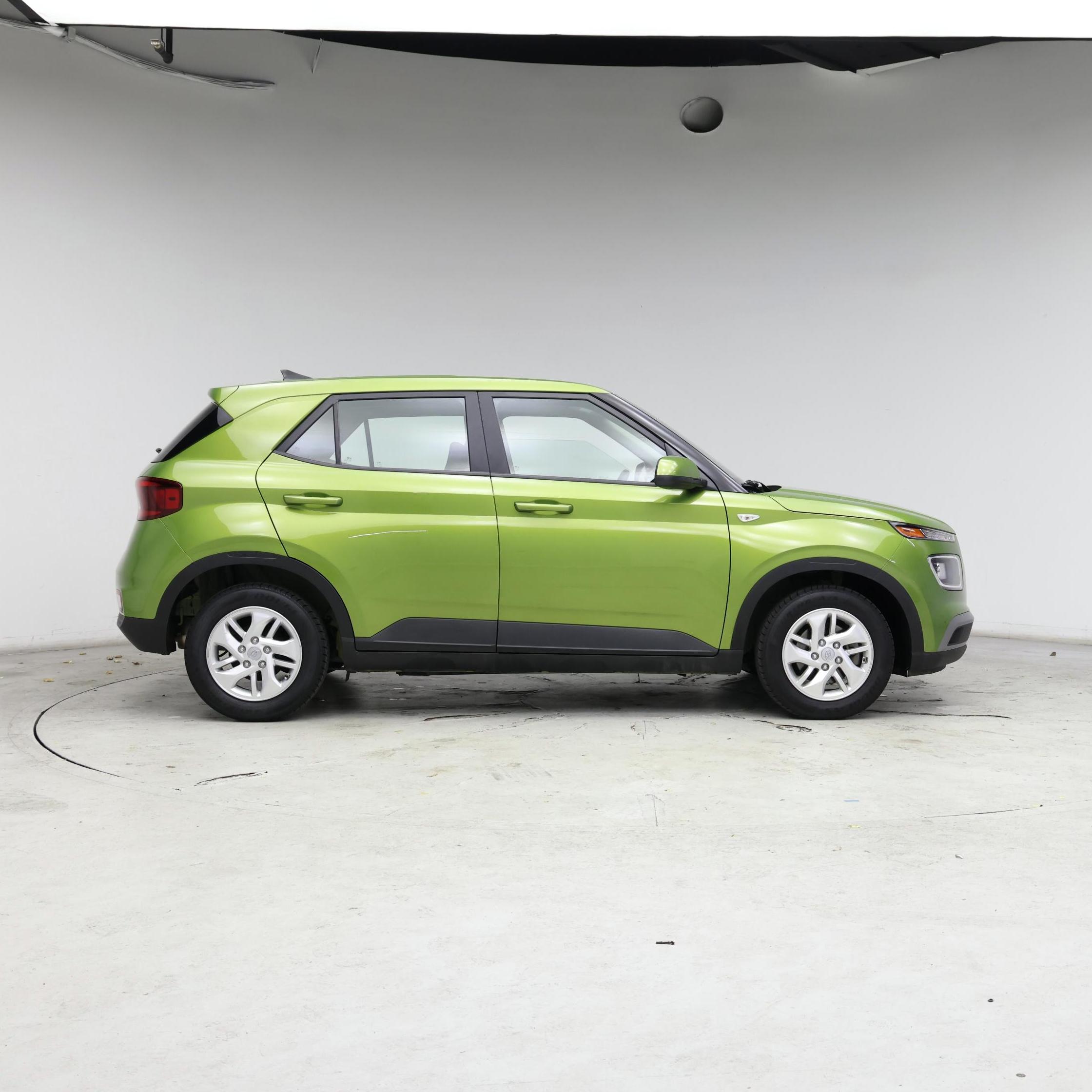 Thumbnail: 2022 Hyundai Venue - 7