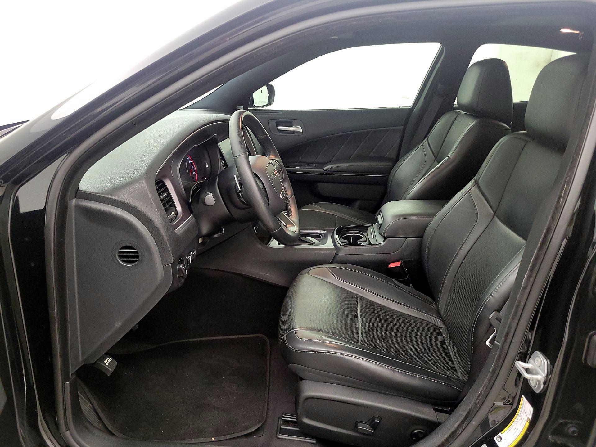 Thumbnail: 2016 Dodge Charger - 11